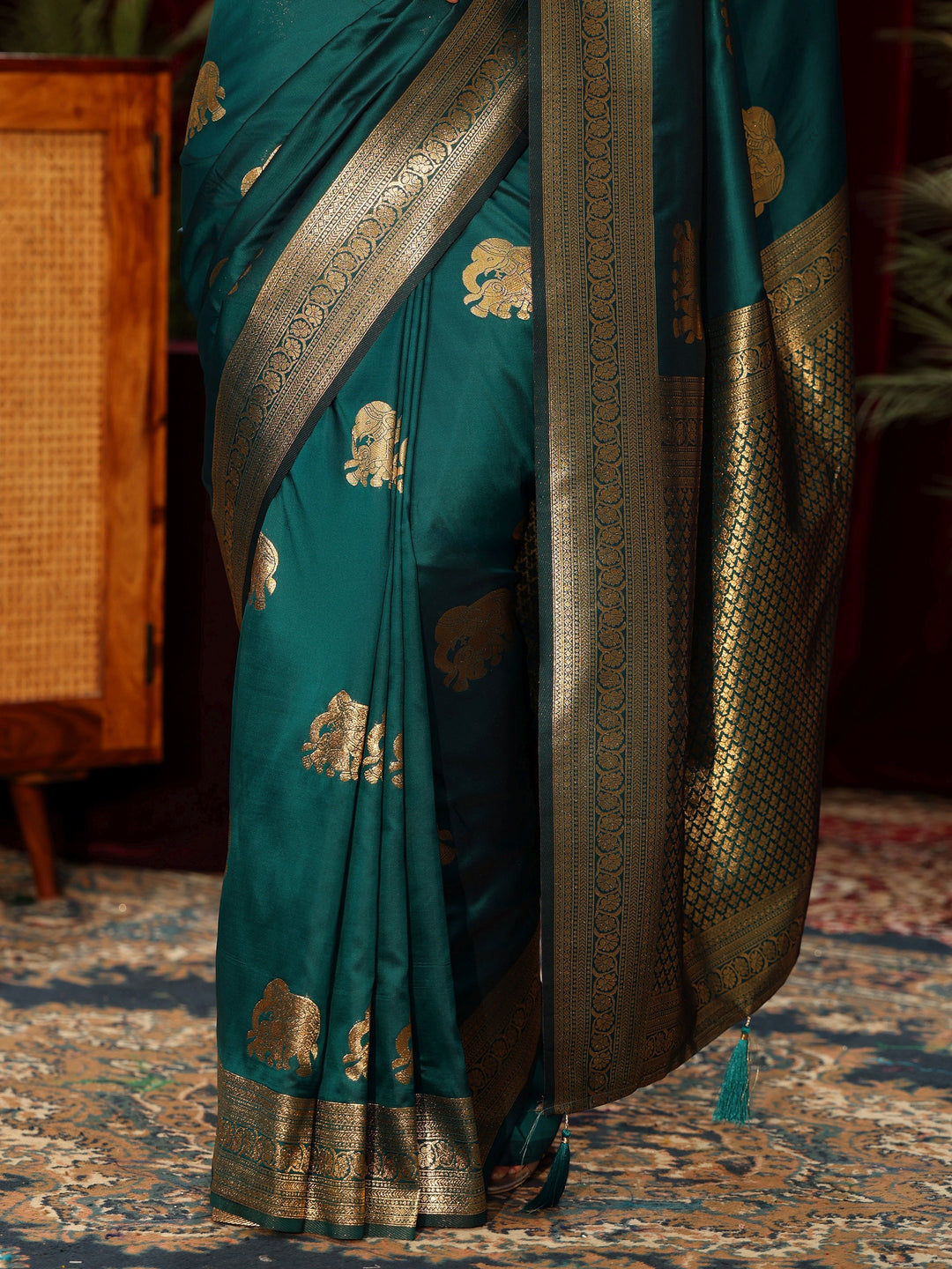  Libas Peacock Green Elephant Motif Kanjeevaram Silk Blend Saree 