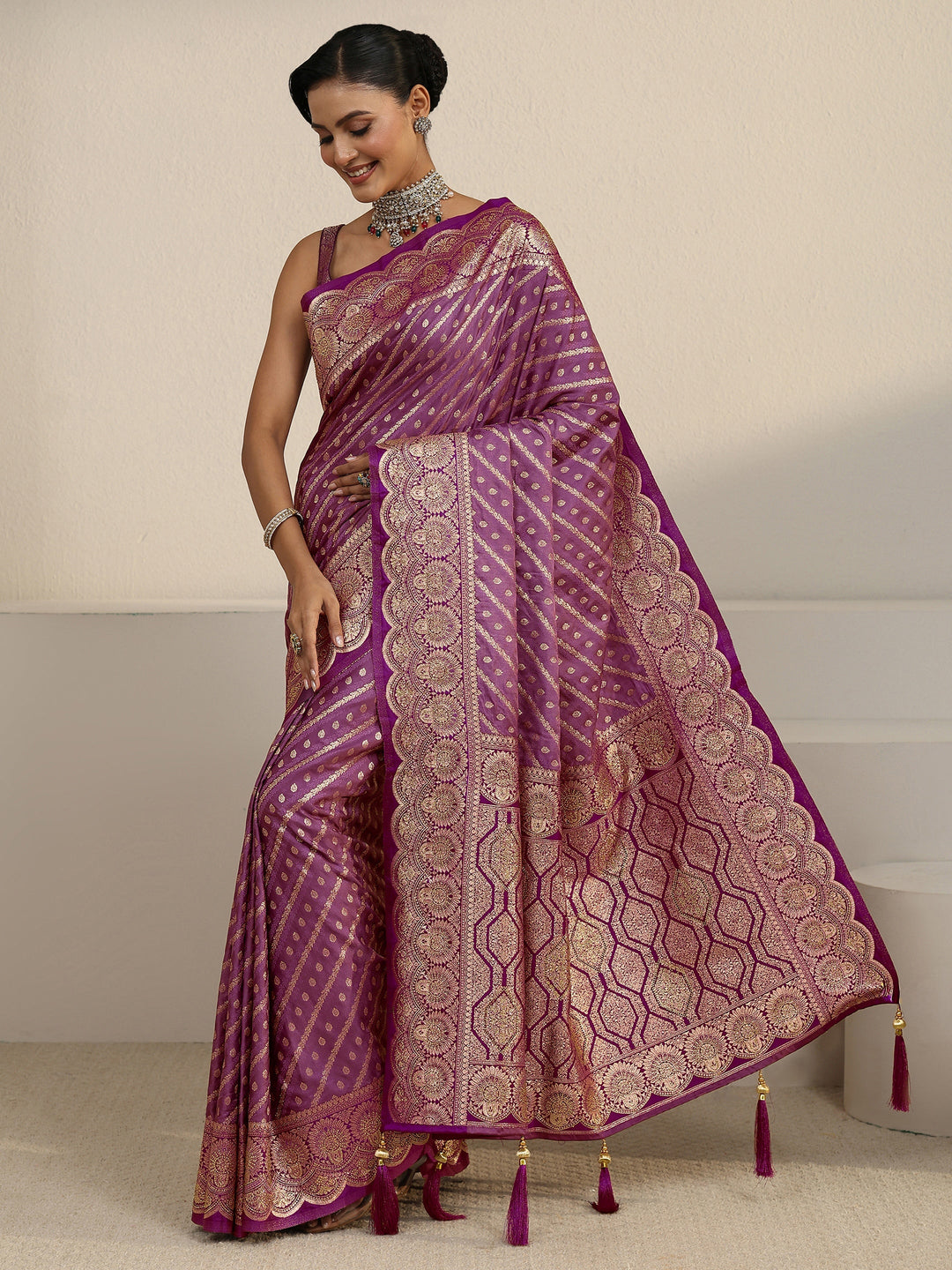  Libas Lavender Geometric Pallu Design Silk Blend Saree 