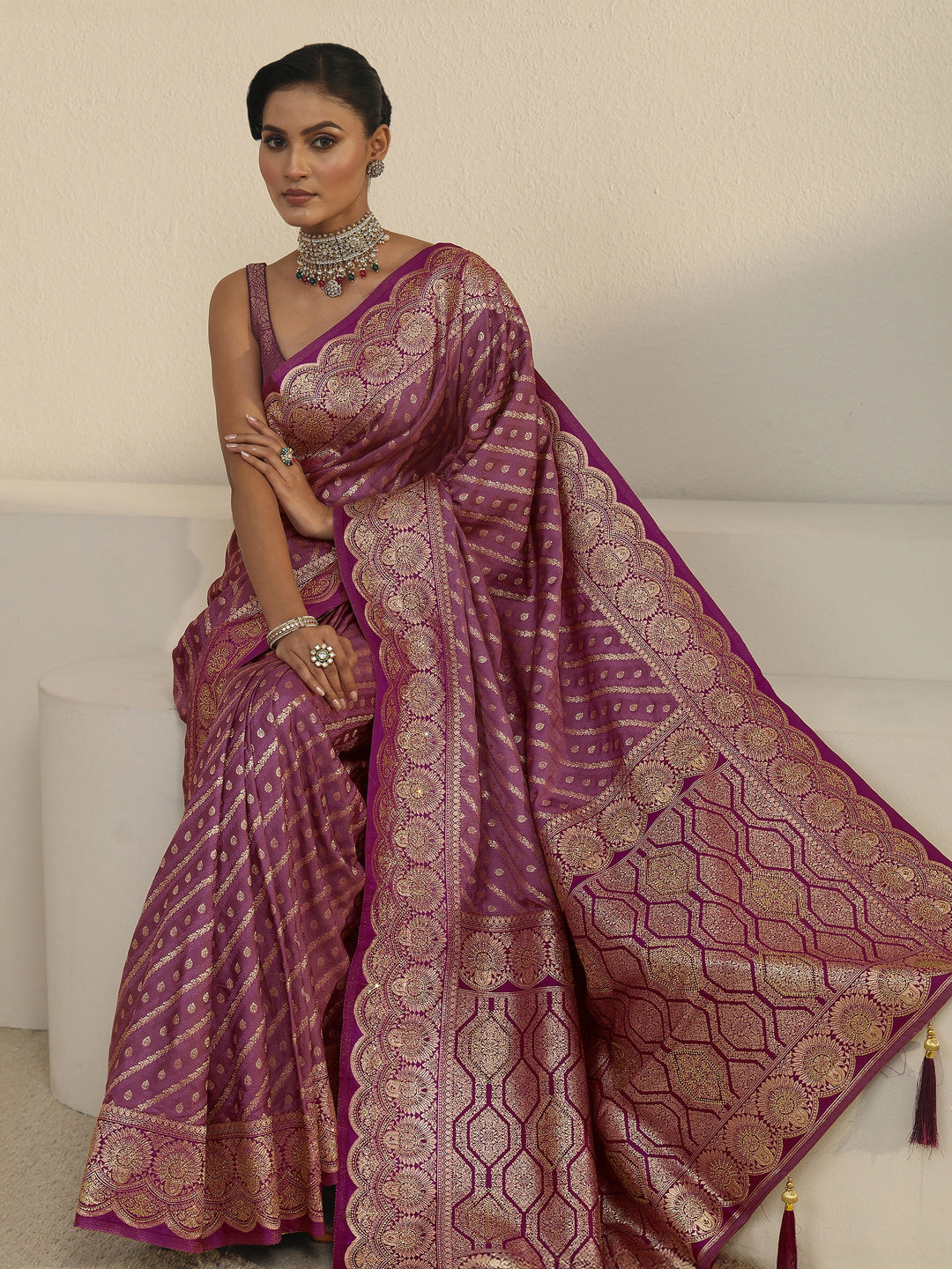  Libas Lavender Geometric Pallu Design Silk Blend Saree 