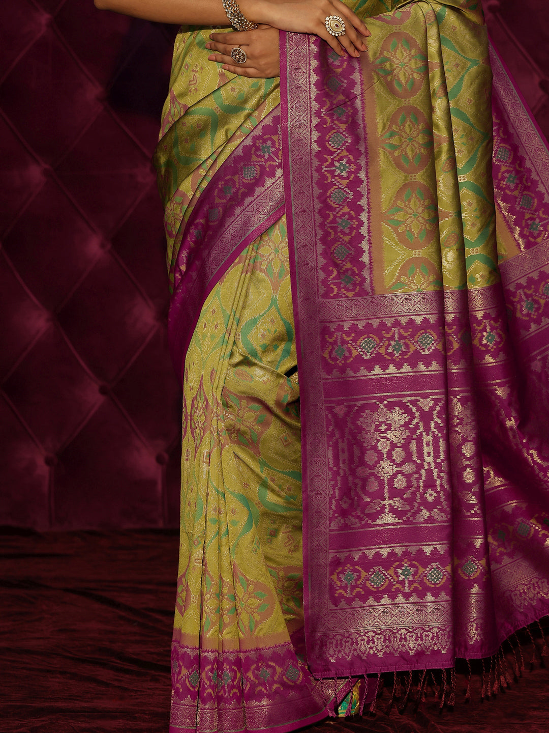  Libas Henna Green and Magenta Silk Blend Patola Saree 