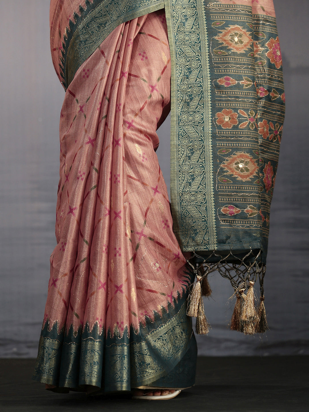 Libas Peach Printed Woven Design Pallu Silk Blend Tassel Saree 