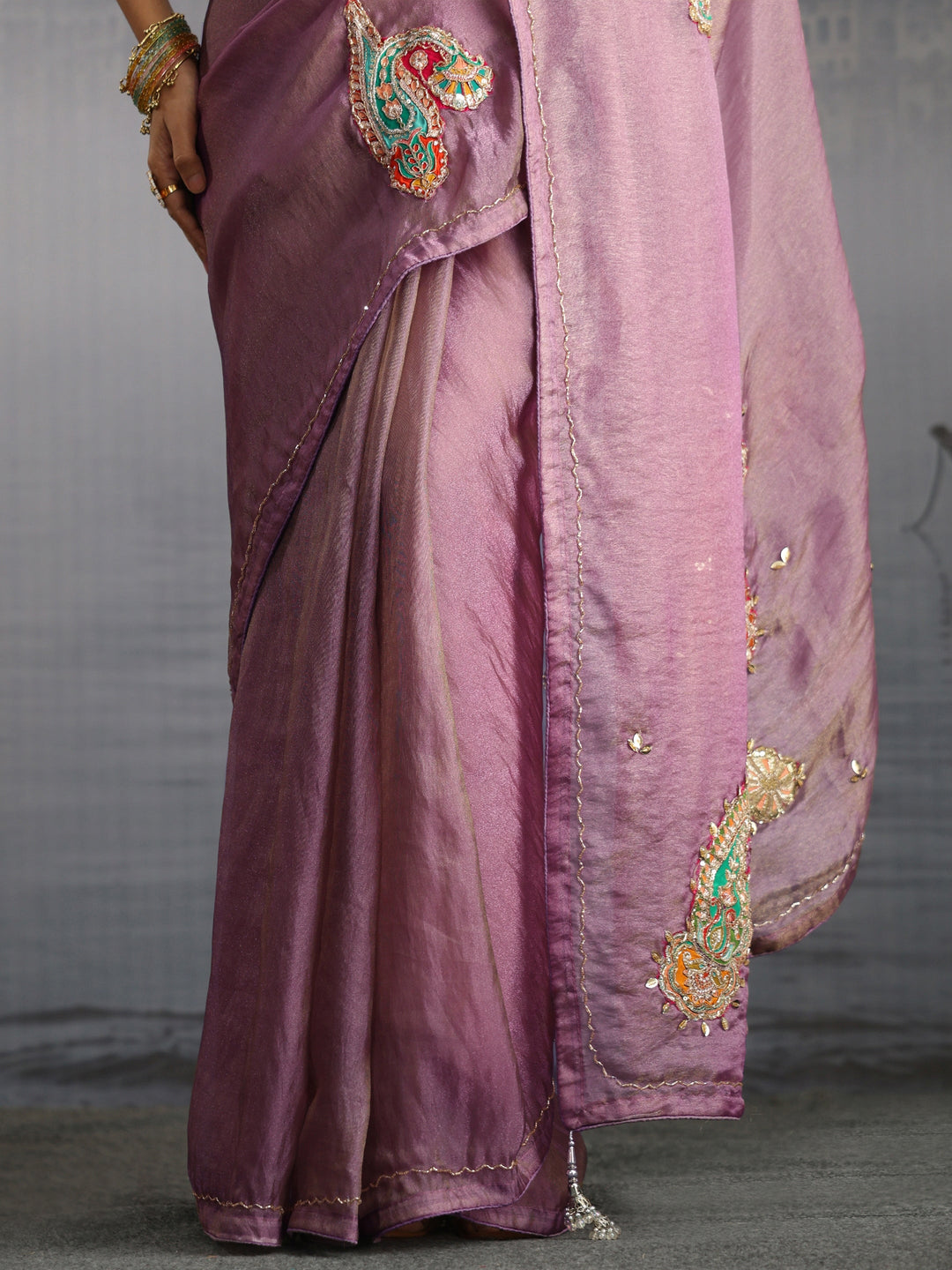  Libas Lavender Embellished Tissue Saree with Applique Work 