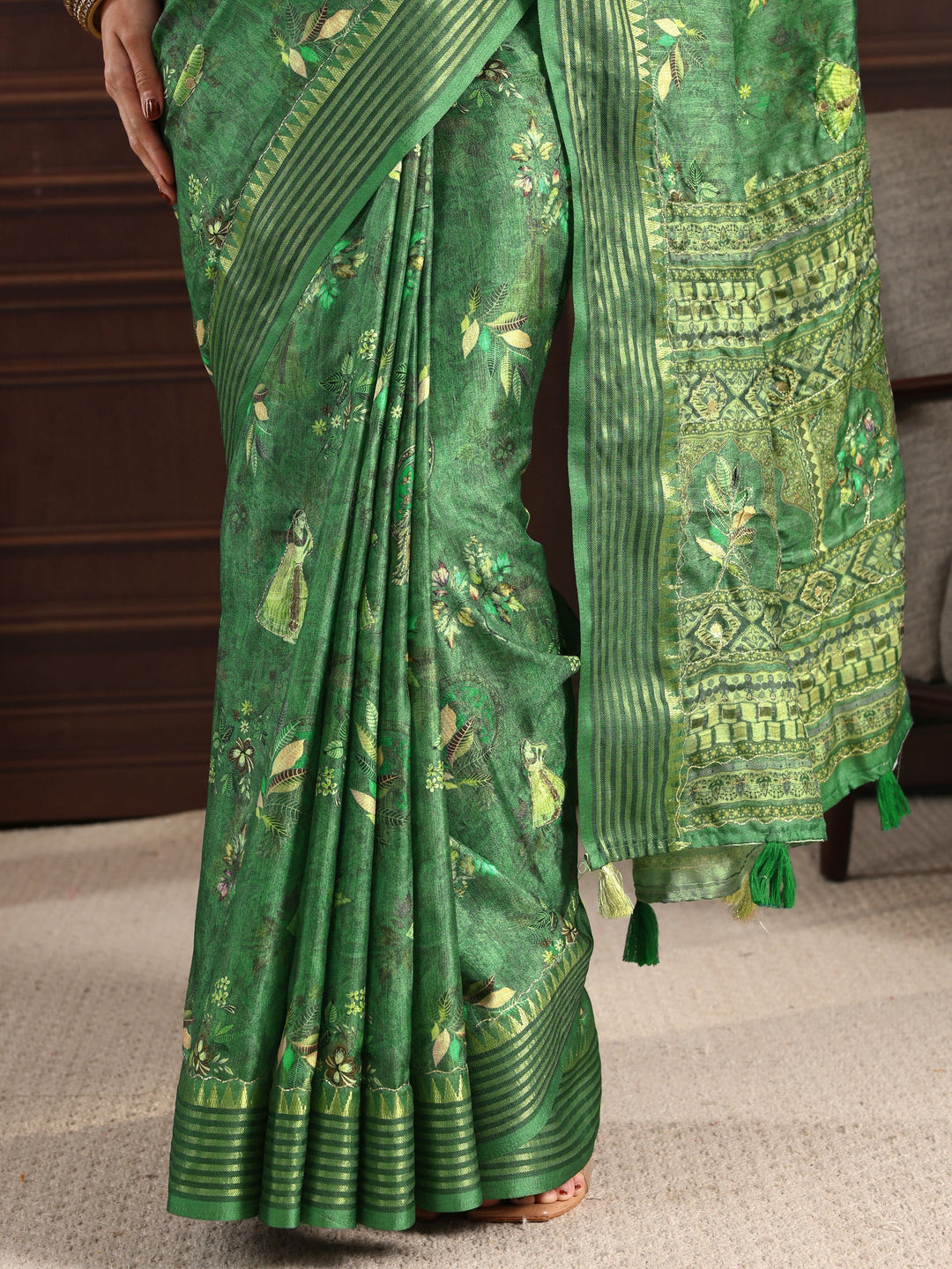  Libas Green Mughal Print Silk Blend Tassel Saree 