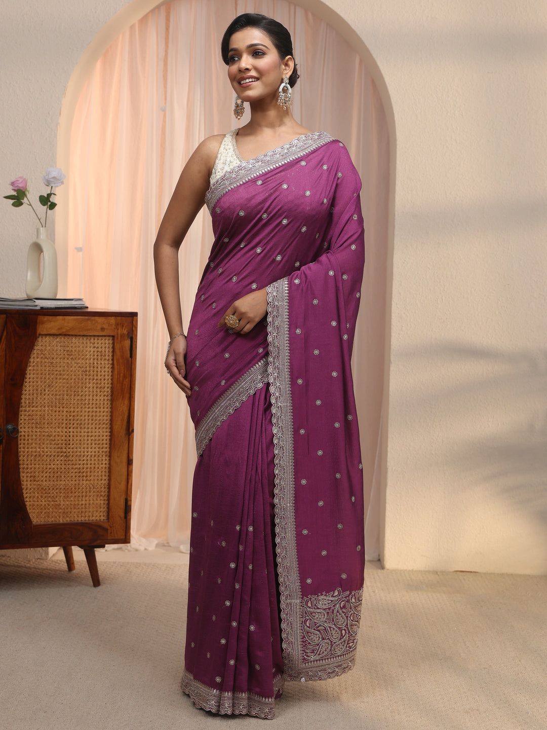  Libas Mauve Embroidered Silk Blend Saree with Paisley Pallu 