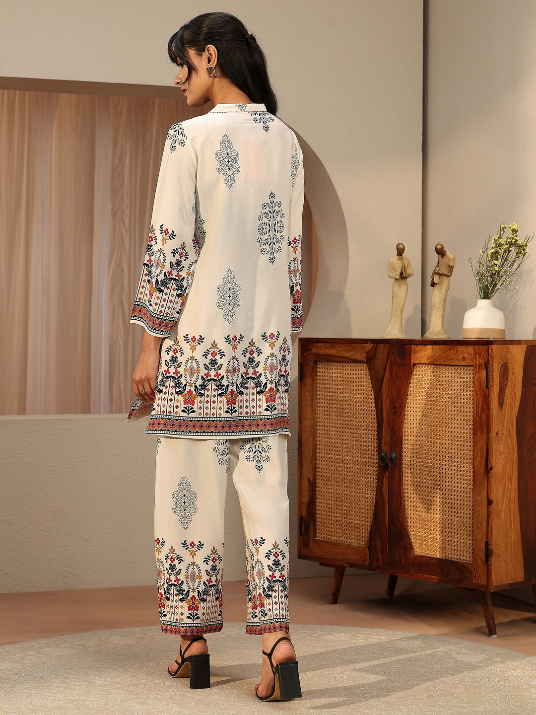  Off White Floral Printed Rayon Co-Ord Set 