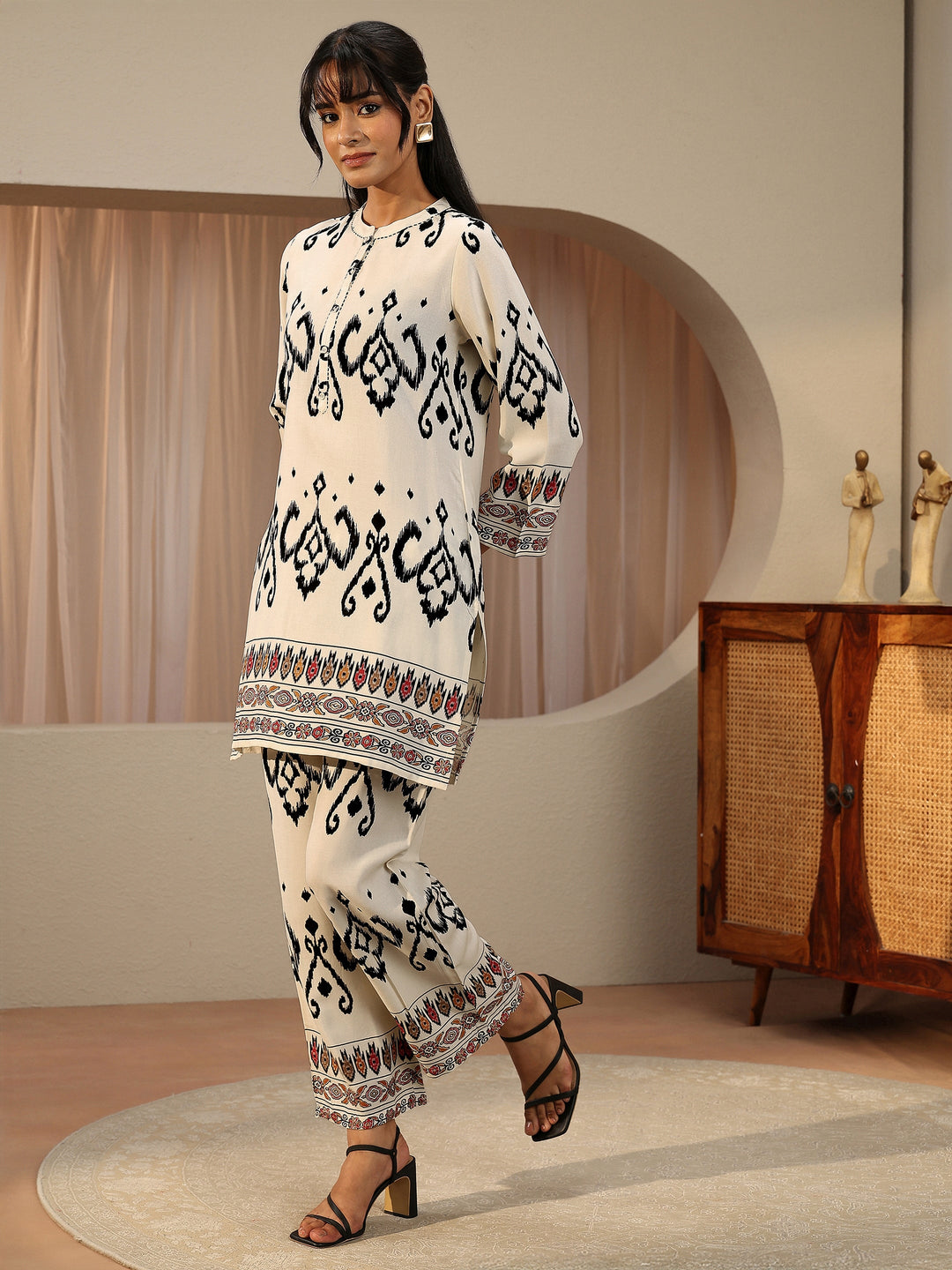  Off White Ethnic Printed Rayon Co-Ord Set 