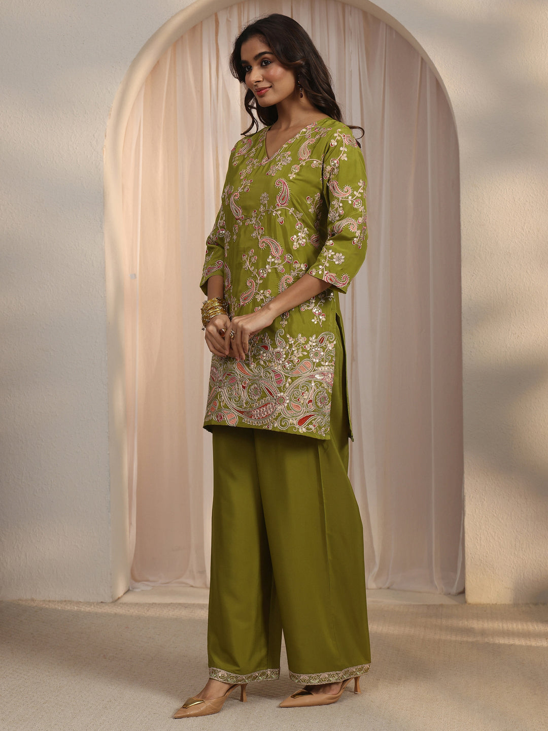  Libas Green Paisley Embroidered Silk Blend Co-Ord Set 