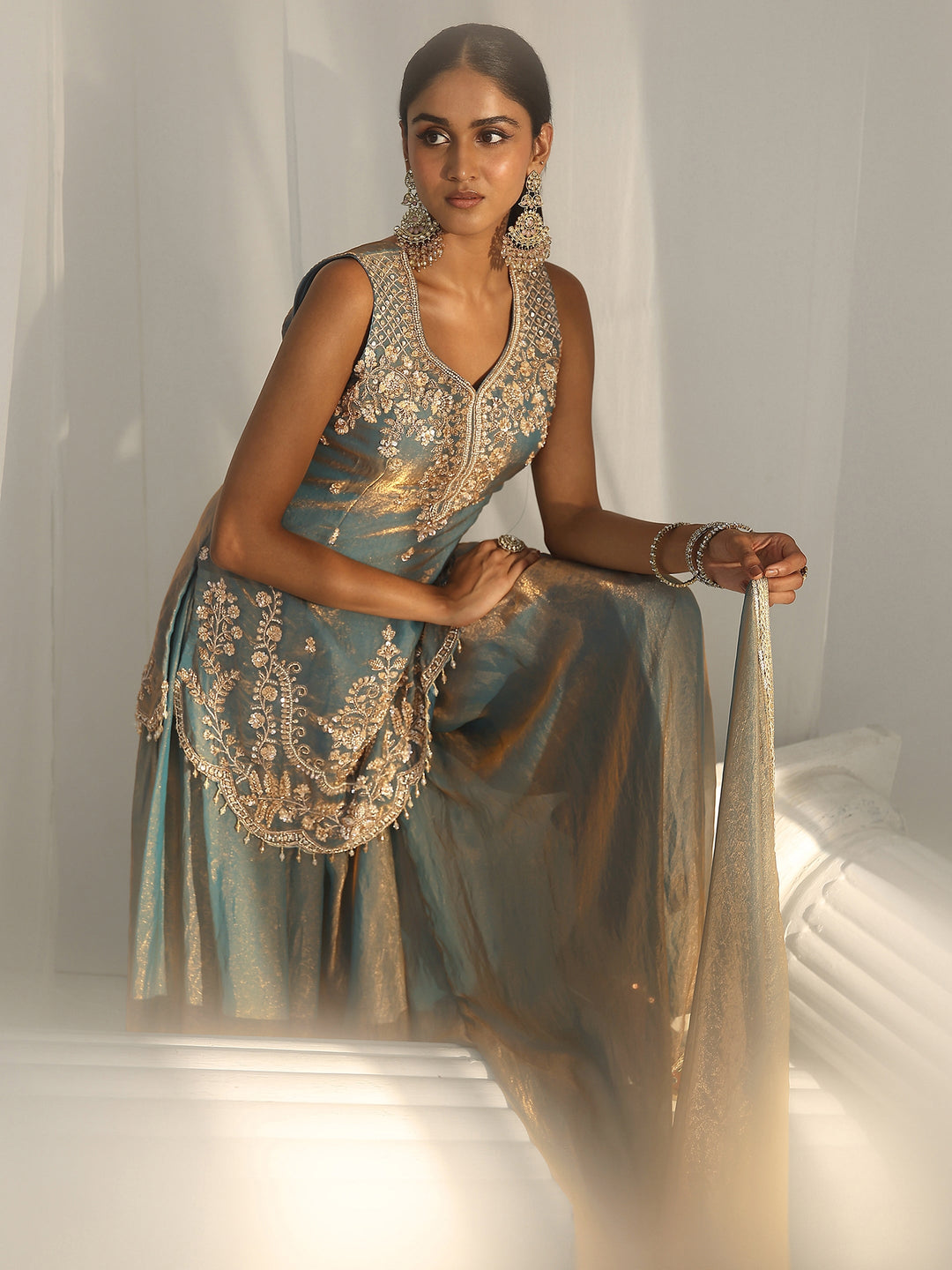  Libas Art Blue Floral Embroidered Sleeveless Silk Blend Palazzo Suit Set 