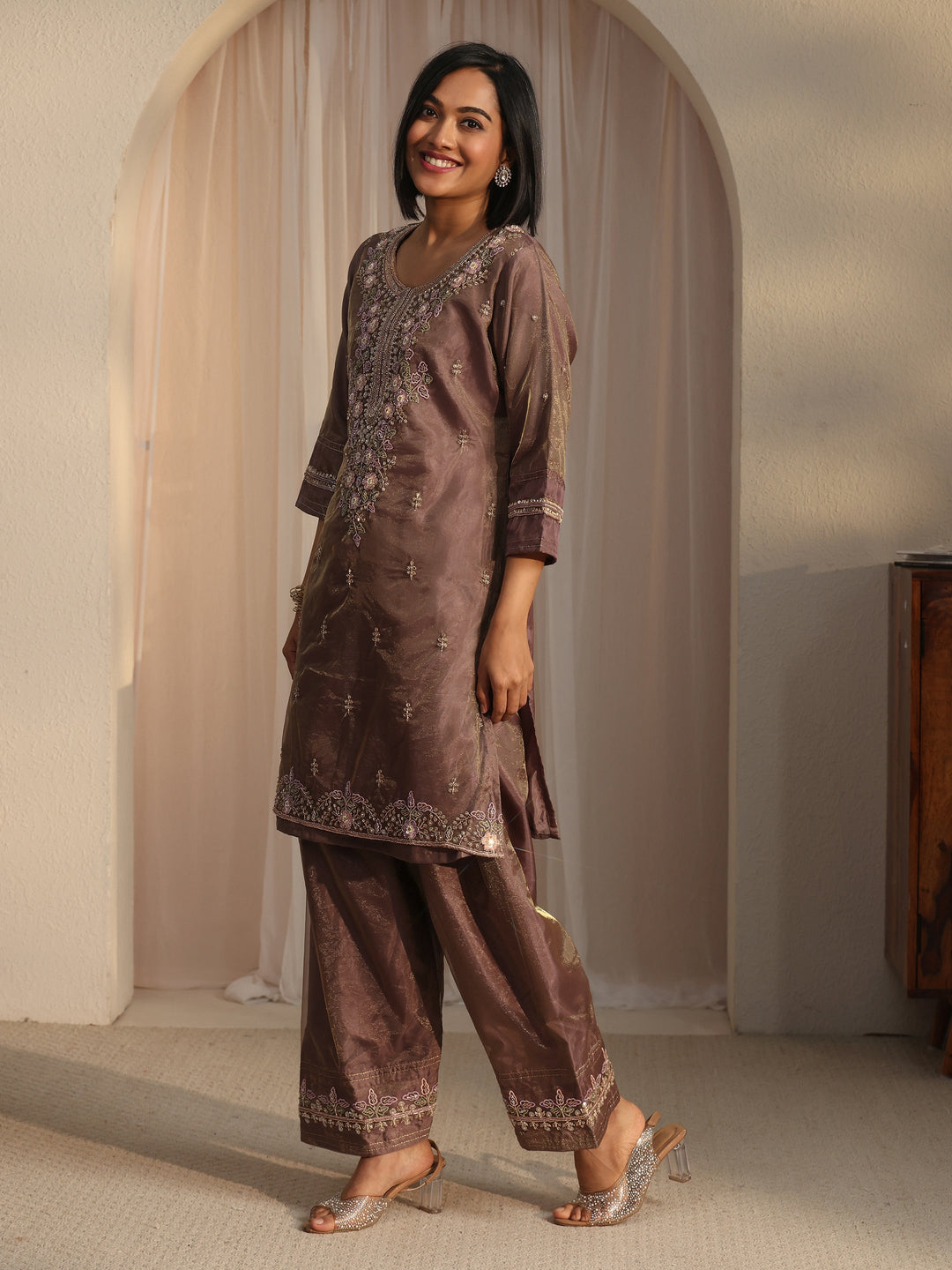  Libas Art Mauve Floral Embroidered Organza Farshi Salwar Suit 
