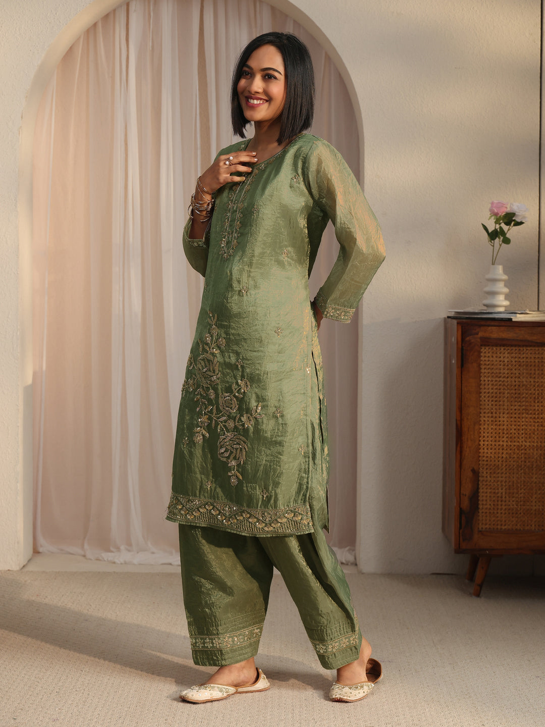  Libas Art Green Embroidered Organza Farshi Salwar Suit 