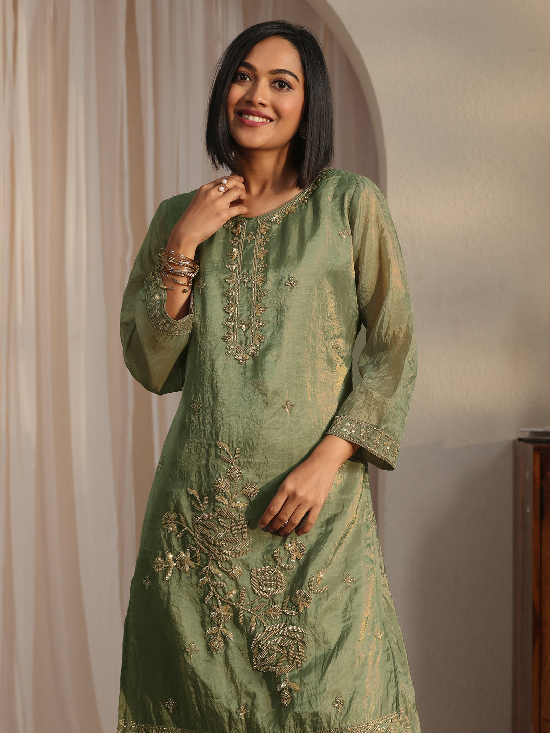  Libas Art Green Embroidered Organza Farshi Salwar Suit 