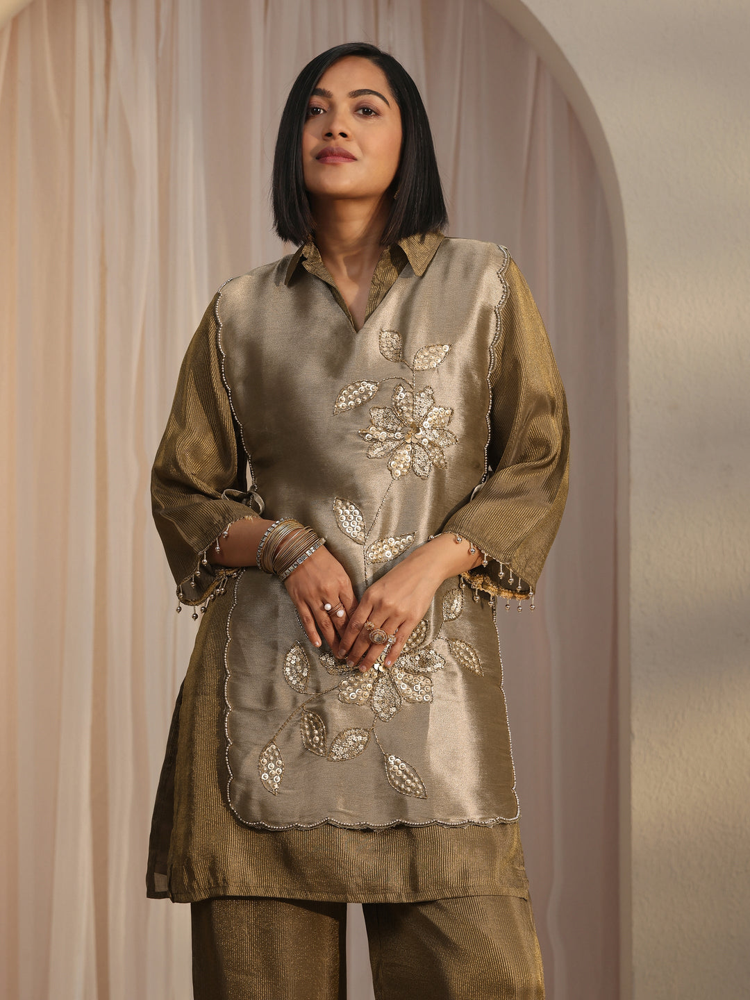  Libas Grey Floral Embellished Tissue Bib Style Co-Ord Set 