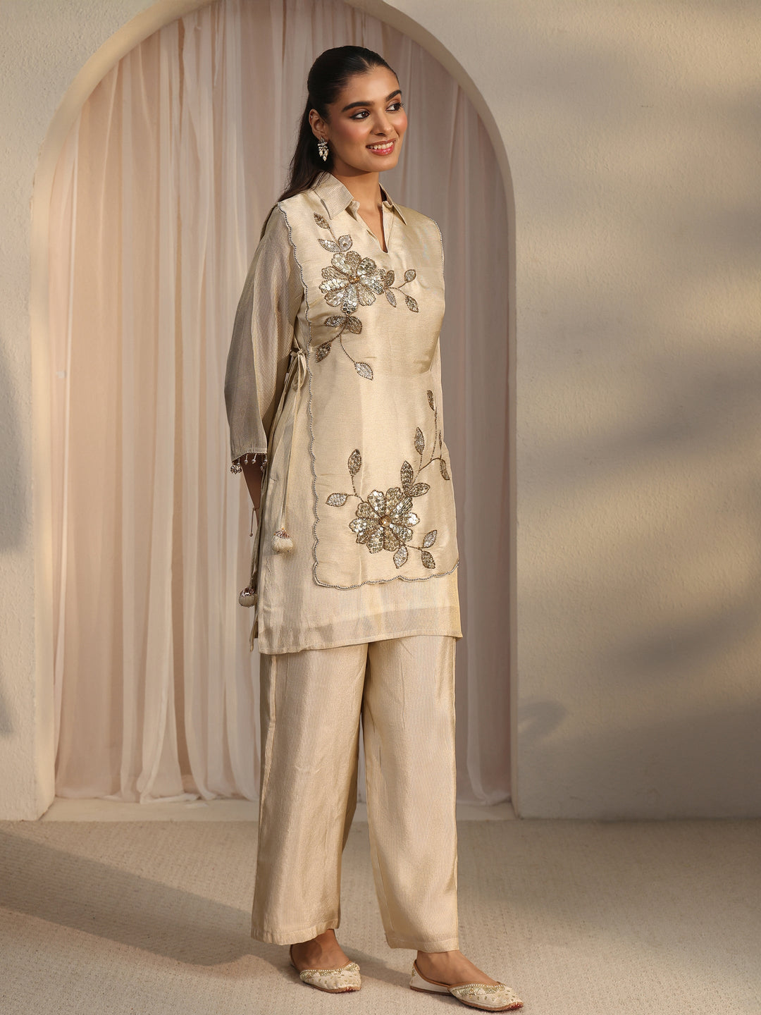  Libas Cream Floral Embellished Tissue Bib Style Co-Ord Set 