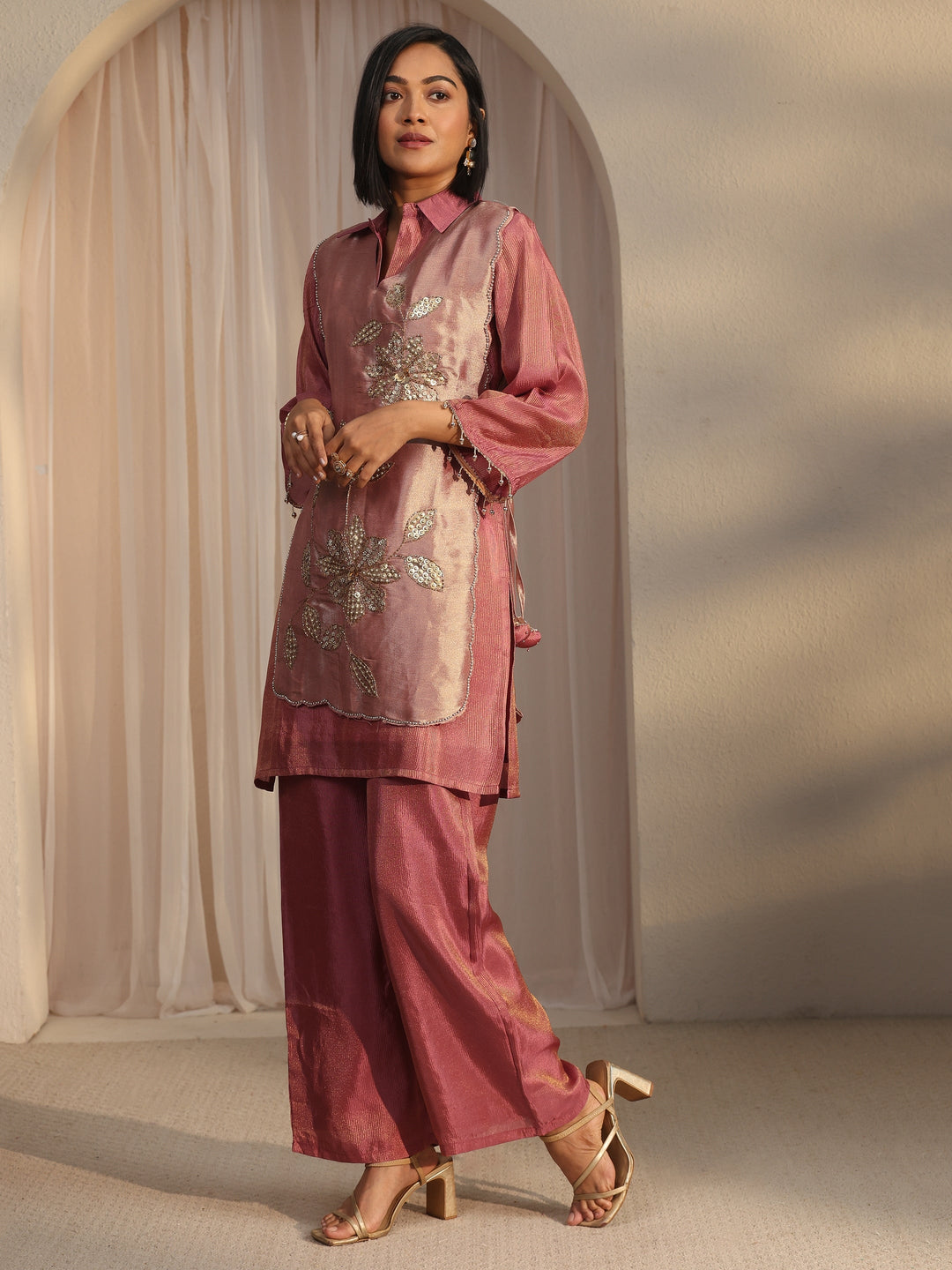  Libas Mauve Floral Embellished Tissue Bib Style Co-Ord Set 