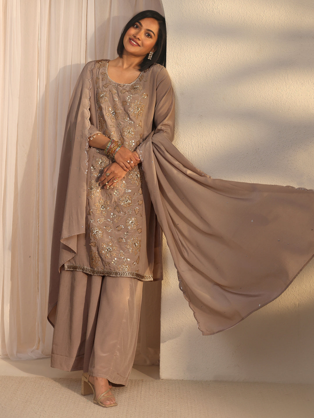  Libas Grey Floral Sequin Embellished Chinon Palazzo Suit Set 