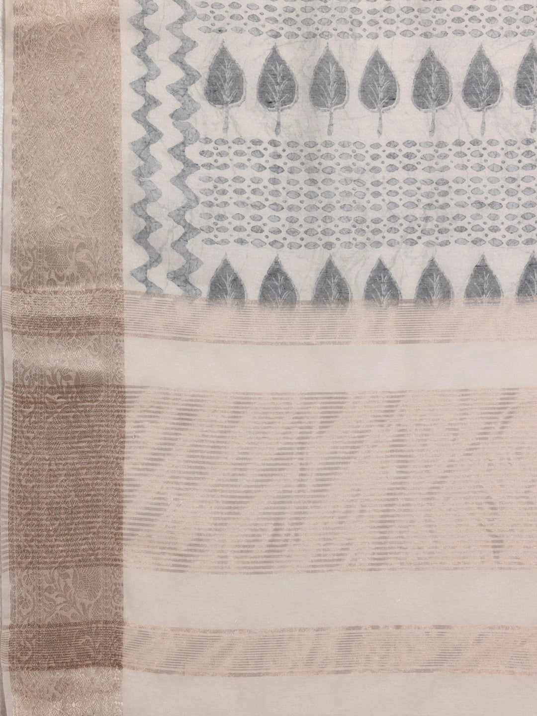 Grey Printed Silk Blend Saree With Unstitched Blouse Piece - Libas 