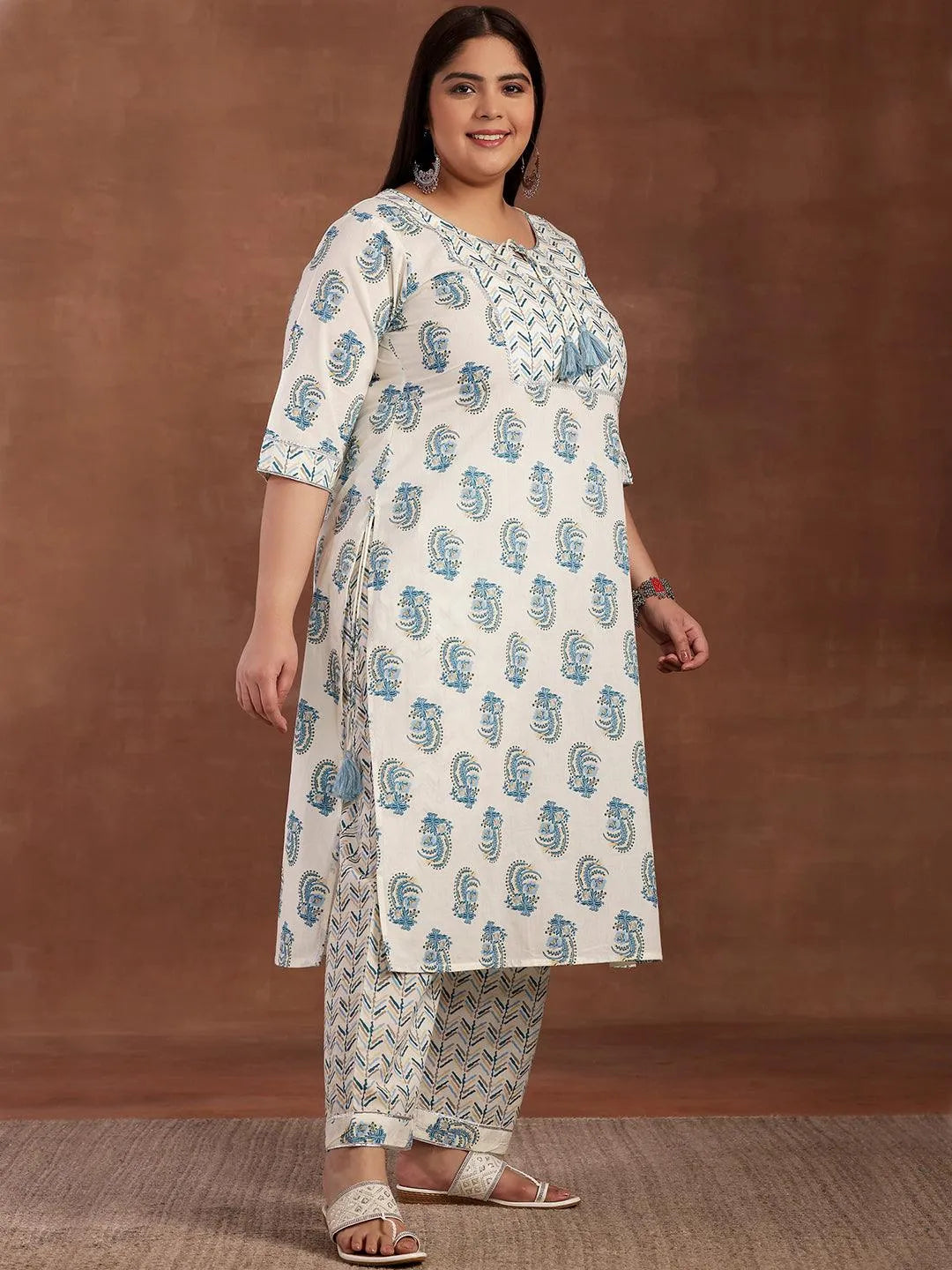 Plus Size Cream Printed Cotton Straight Suit With Dupatta - Libas 