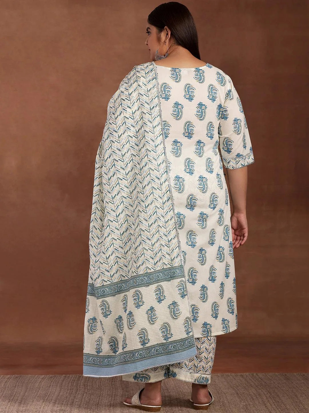 Plus Size Cream Printed Cotton Straight Suit With Dupatta - Libas 