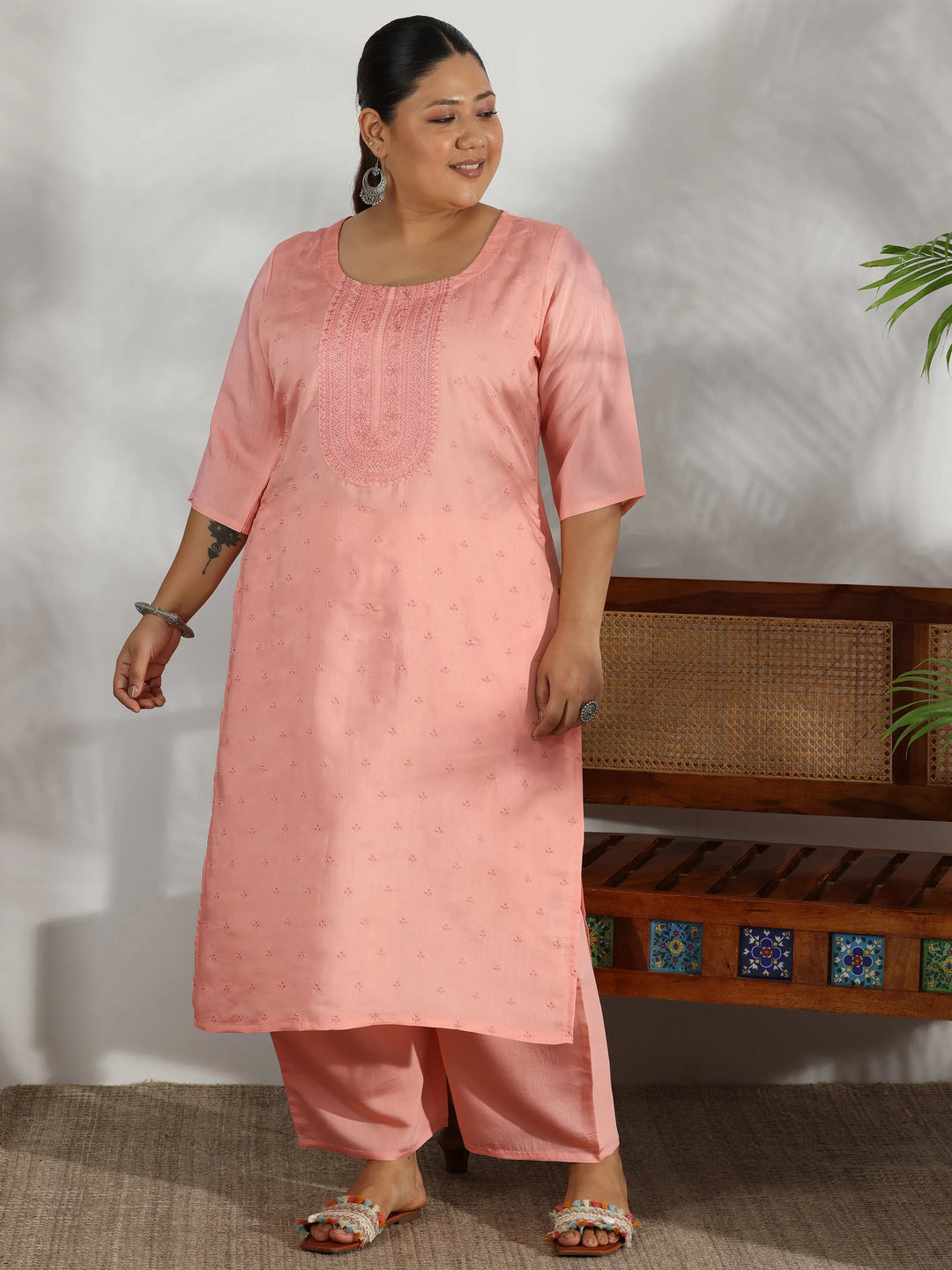 Plus Size Embroidered Silk Blend Straight Kurta Set 