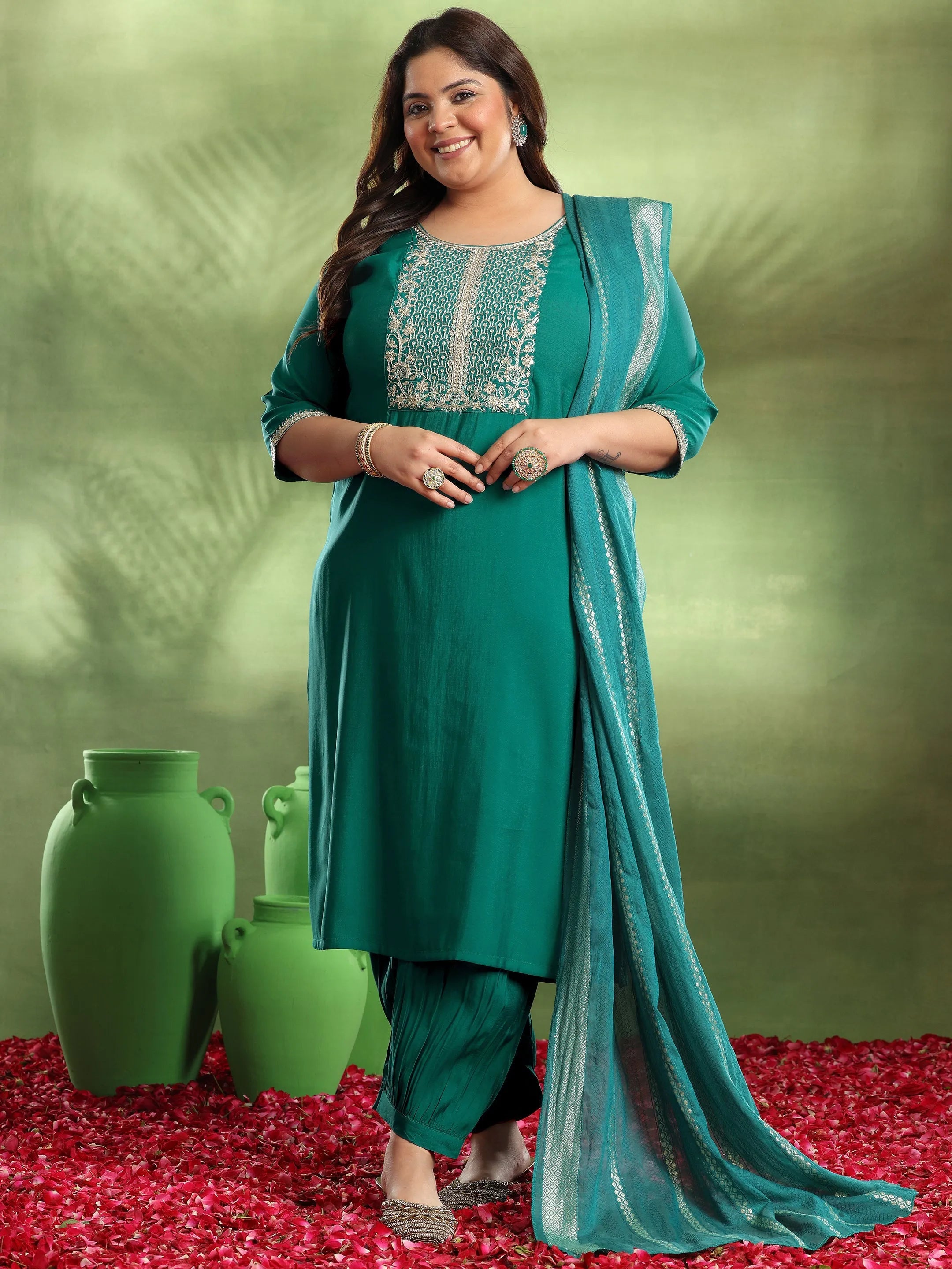 libas Plus Size Green Yoke Design Silk Blend Straight Suit With Dupatta-picture-25