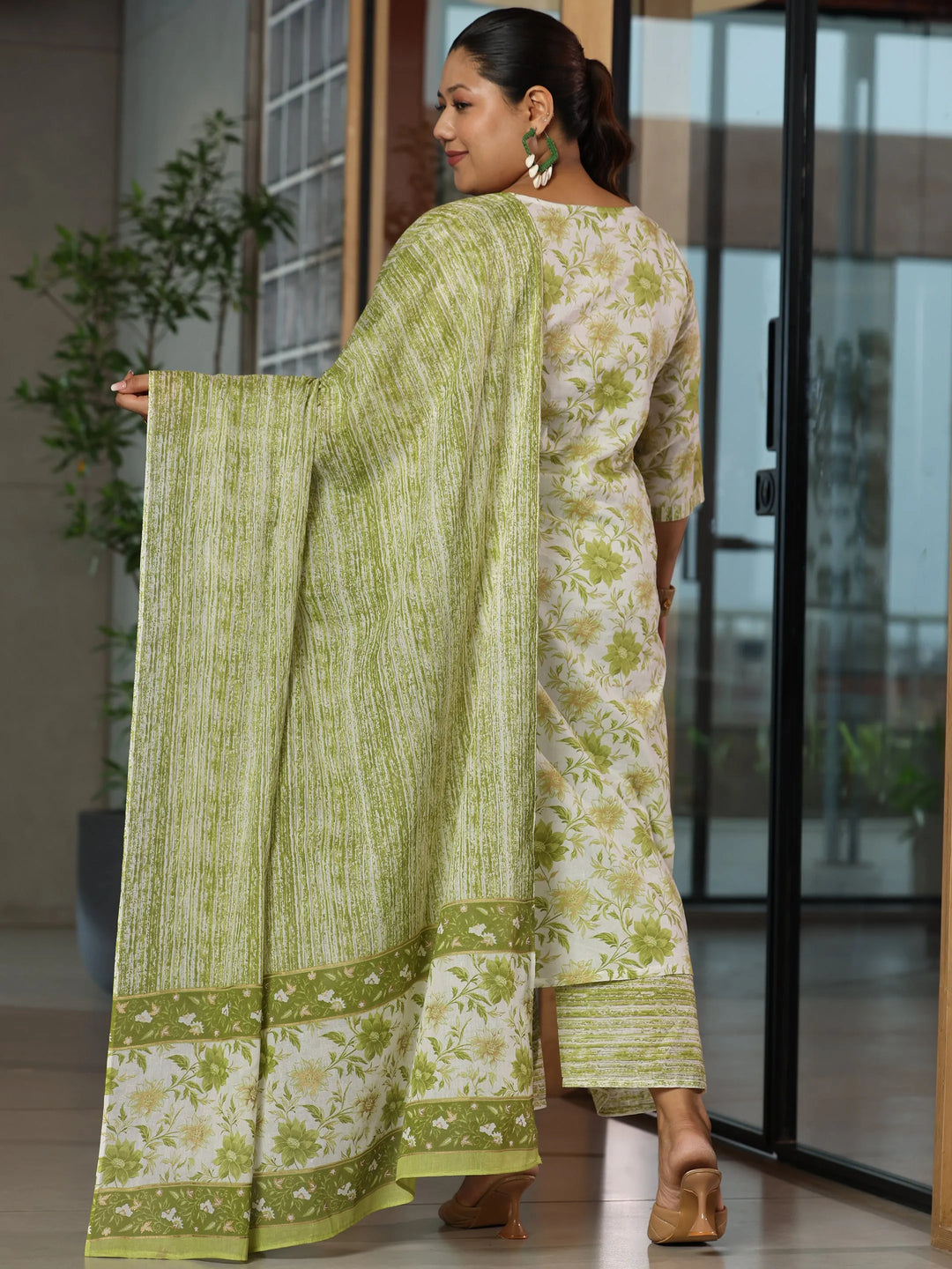  Plus Size Green Printed Cotton Straight Suit With Dupatta 