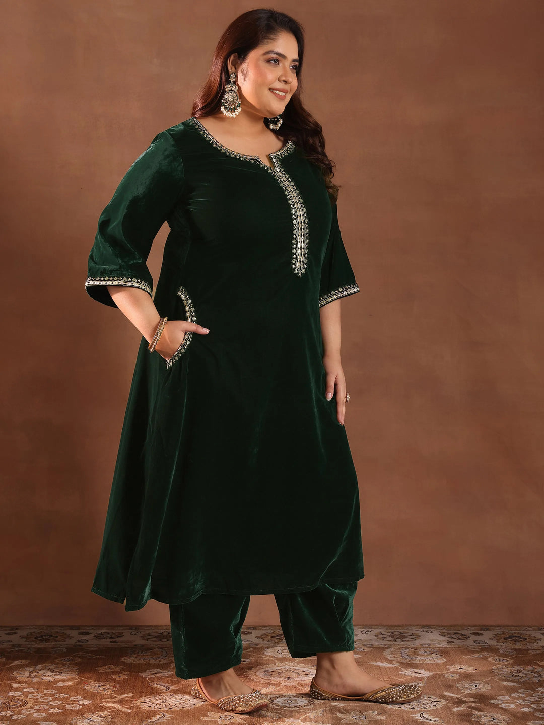  Plus Size Green Yoke Design Velvet Straight Suit Set With Dupatta 