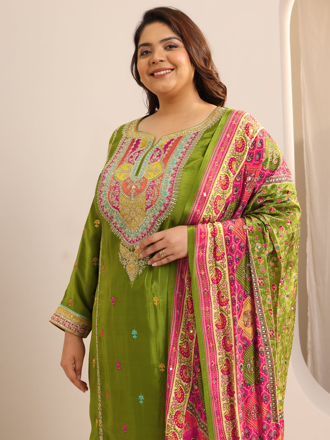  Plus Size Green Embroidered Silk Blend Straight Suit Set With Dupatta 