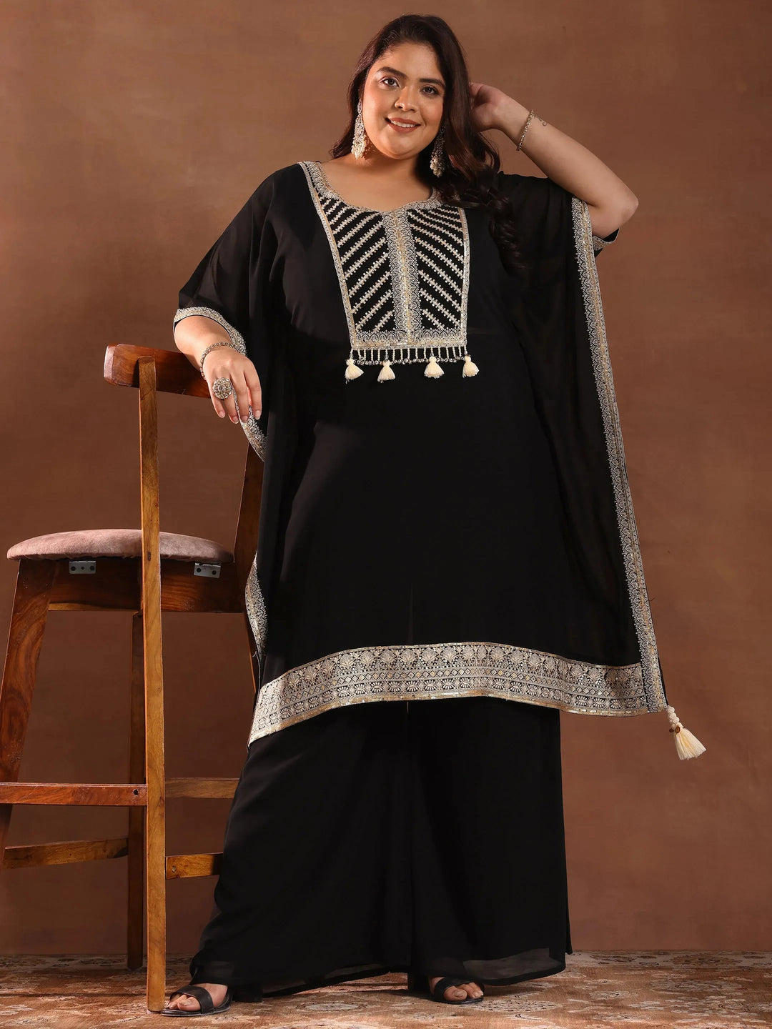  Plus Size Black Embroidered Georgette Kaftan Kurta Set 