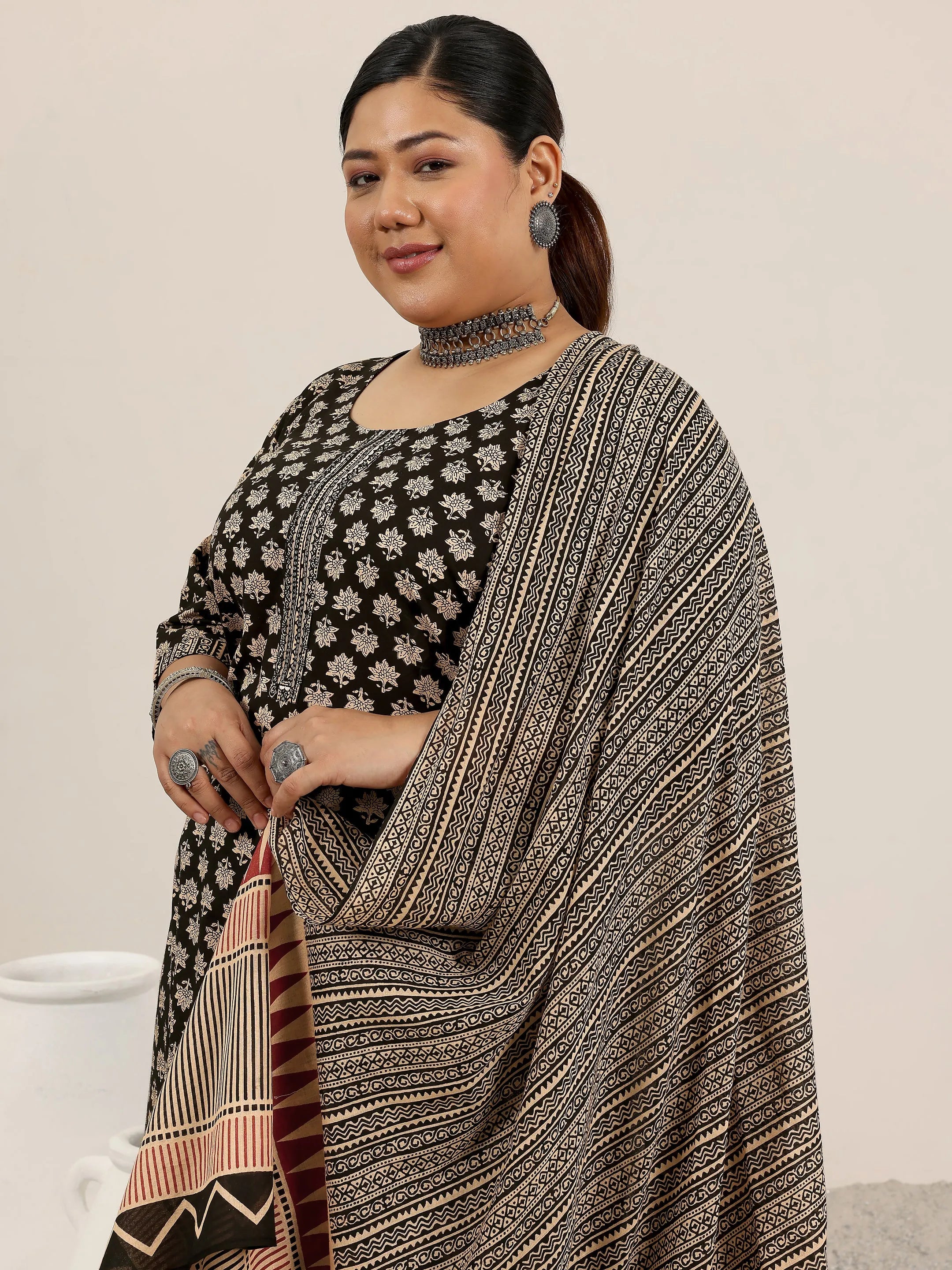 libas Plus Size Black Printed Cotton Straight Suit Set With Dupatta-picture-11