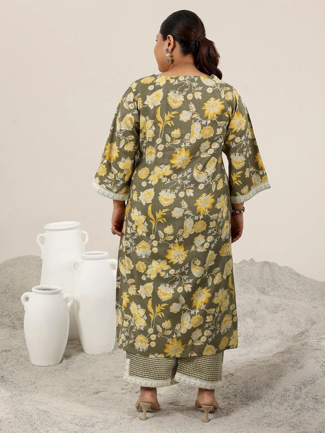 Plus Size Grey Printed Silk Blend Straight Kurta Set 