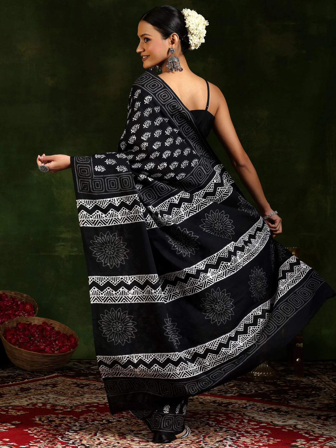  Black Printed Cotton Saree With Unstitched Blouse Piece 