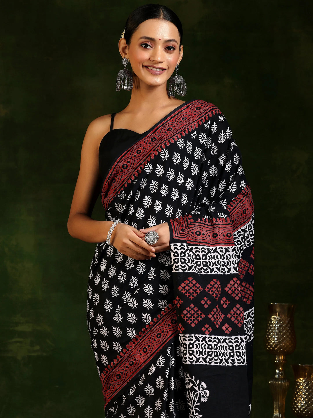  Black Printed Cotton Saree With Unstitched Blouse Piece 