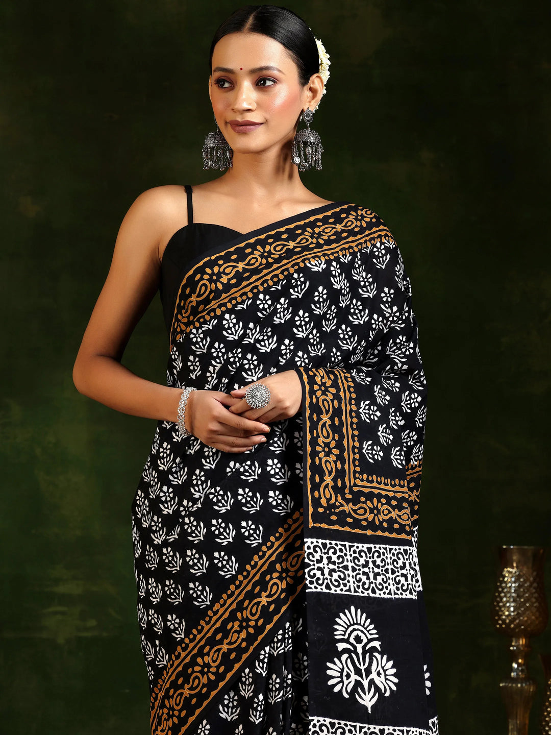  Black Printed Cotton Saree With Unstitched Blouse Piece 