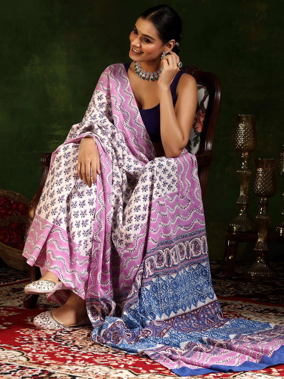  Off White Printed Cotton Saree With Unstitched Blouse Piece 