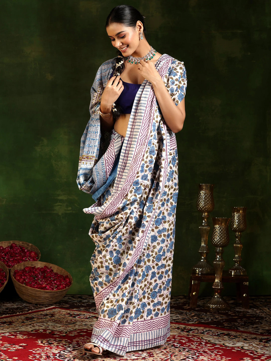  Off White Printed Cotton Saree With Unstitched Blouse Piece 