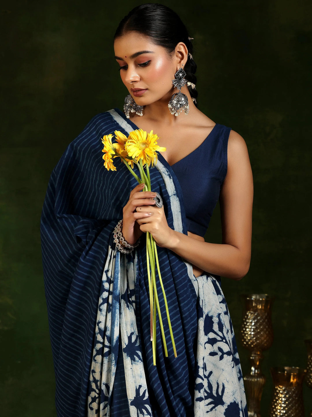  Indigo Printed Cotton Saree With Unstitched Blouse Piece 