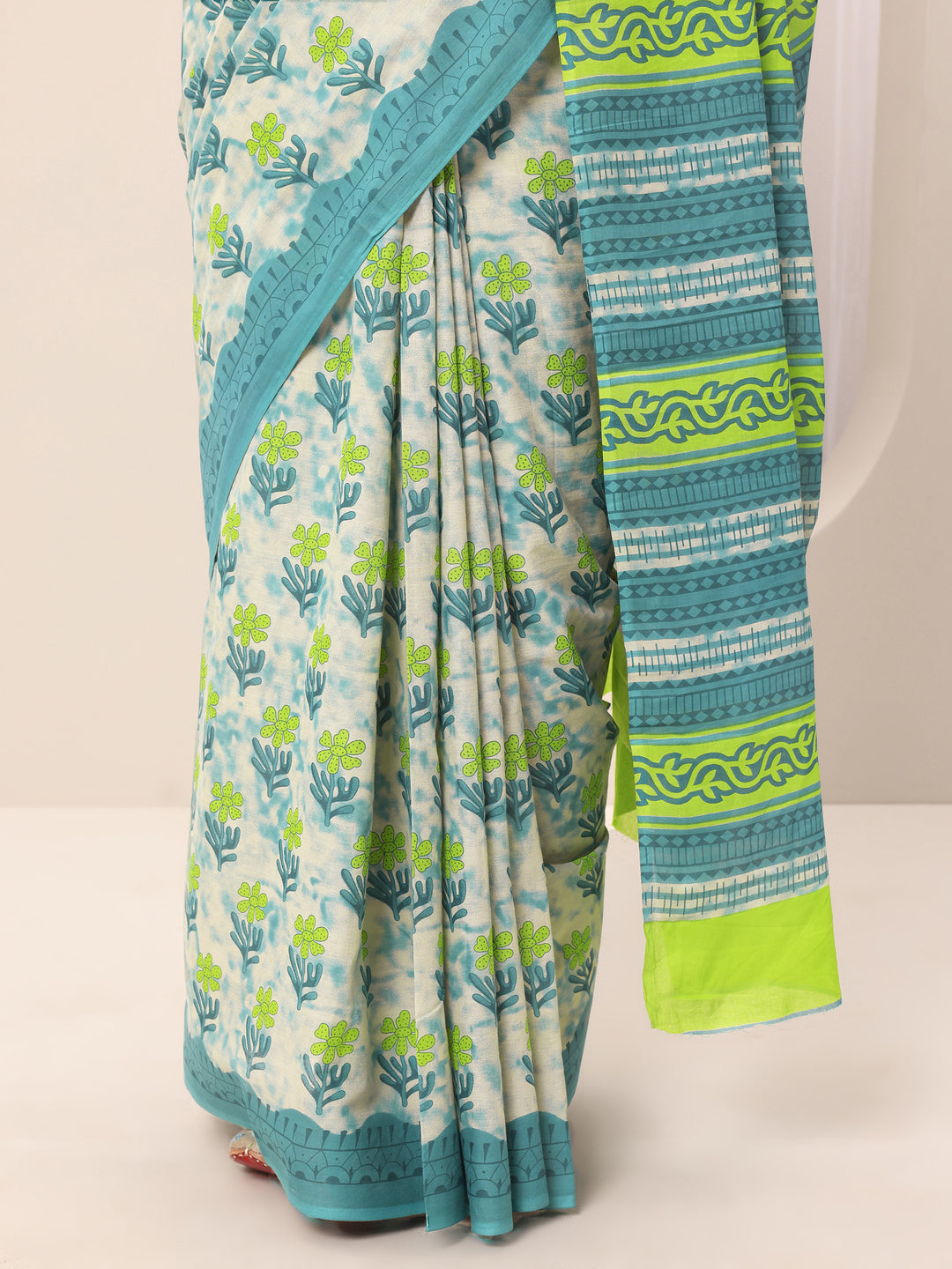  Teal Printed Cotton Saree With Unstitched Blouse 
