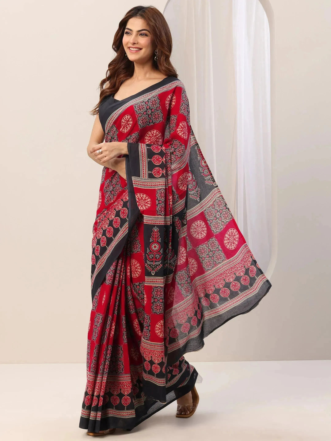  Red Printed Cotton Saree With Unstitched Blouse 