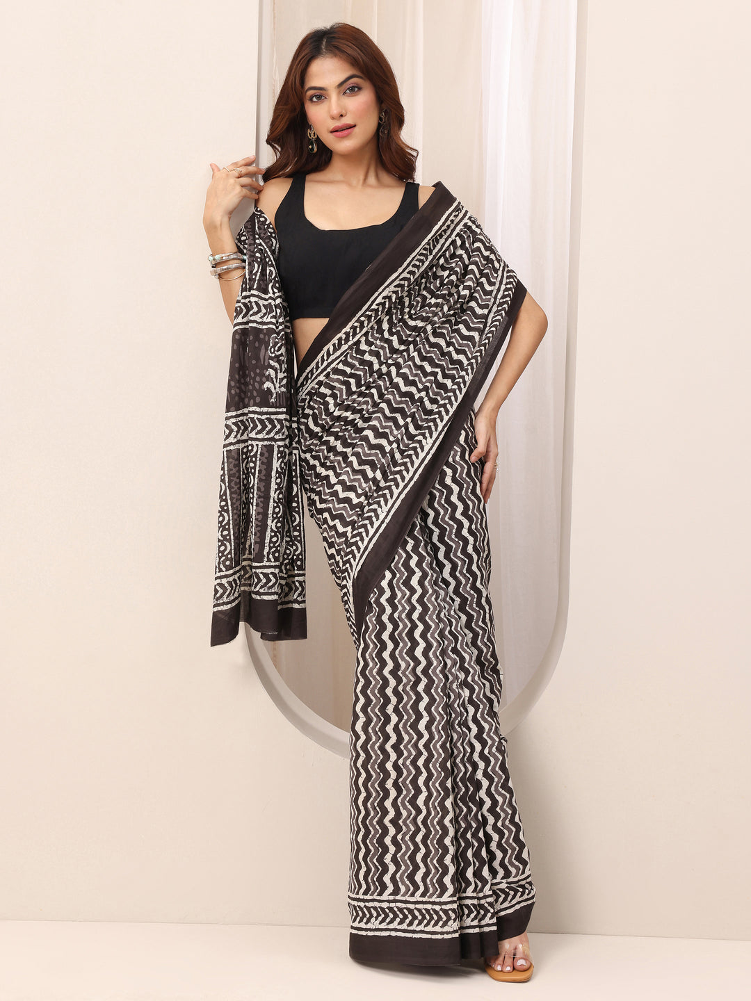  Grey Printed Cotton Saree With Unstitched Blouse 