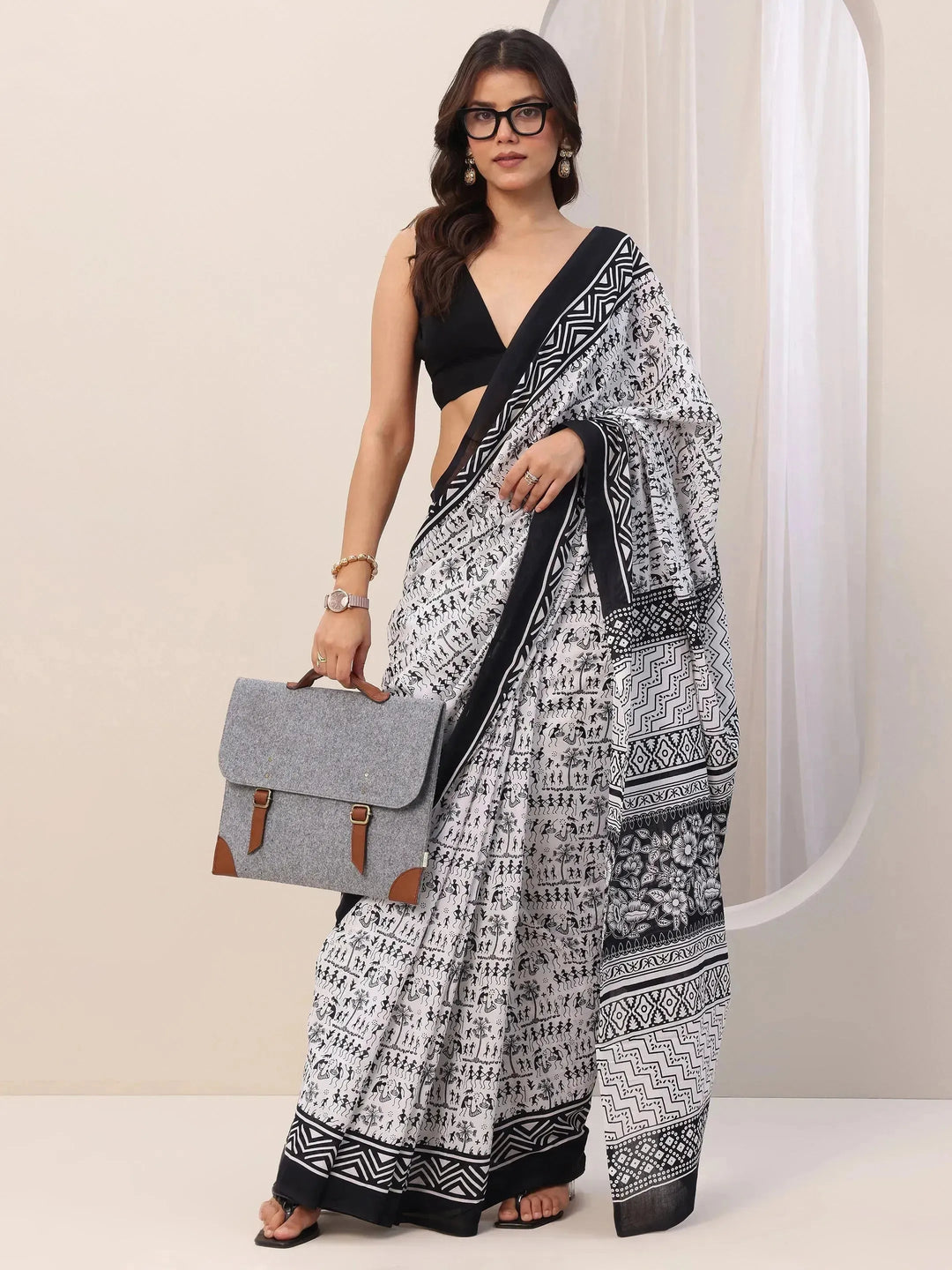  White Printed Cotton Saree With Unstitched Blouse 