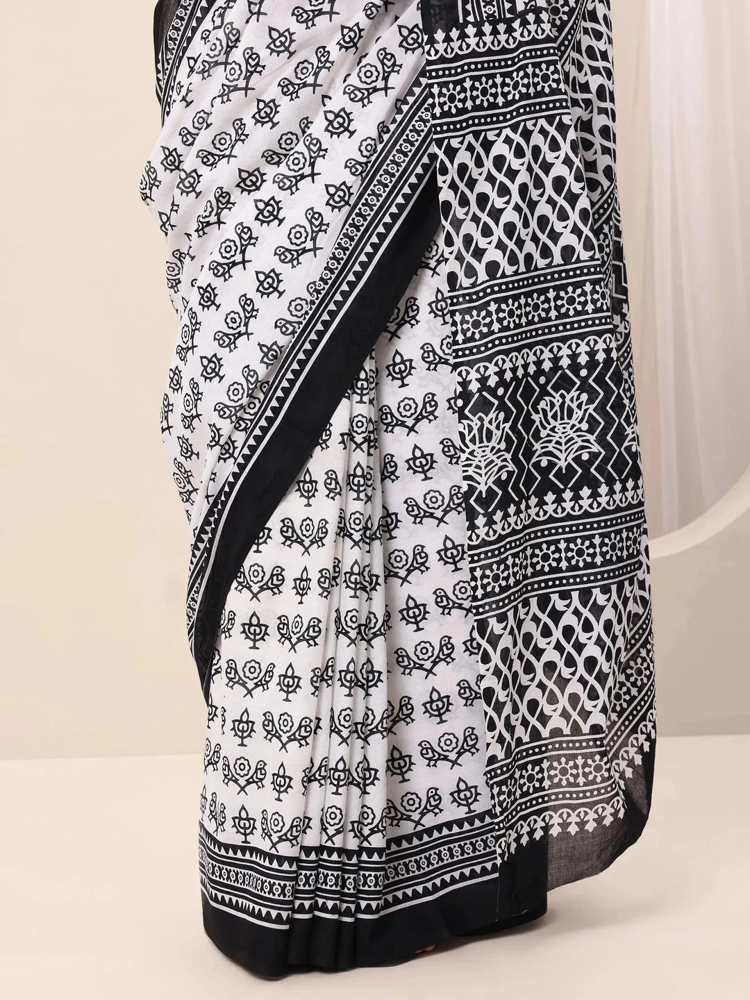  White Printed Cotton Saree With Unstitched Blouse 