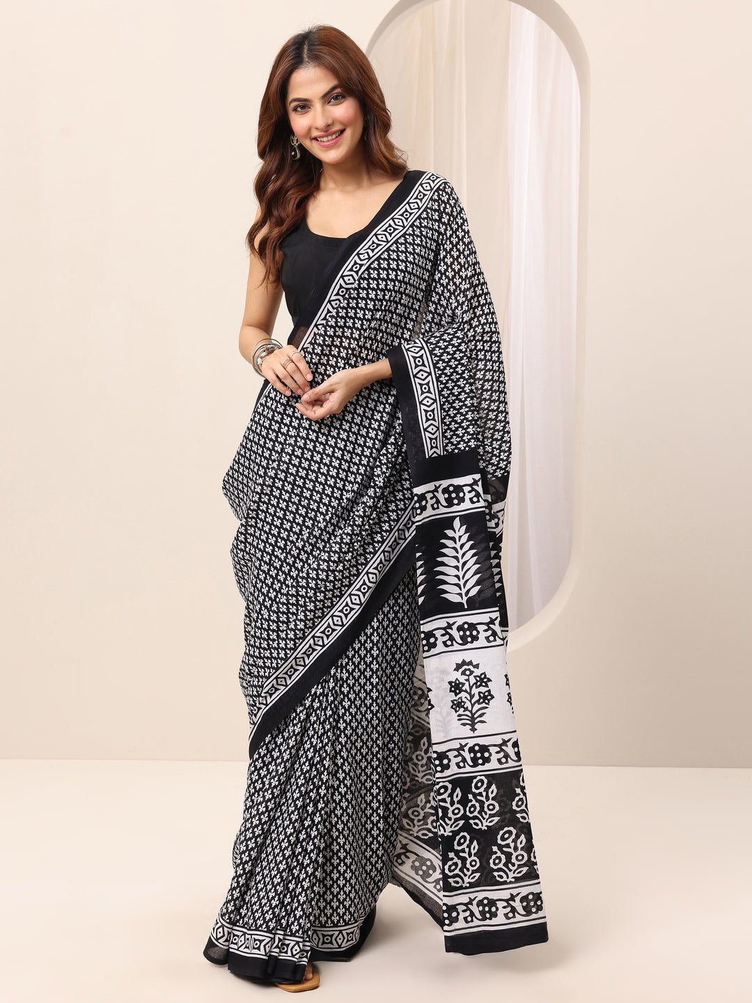  Black Printed Cotton Saree With Unstitched Blouse 