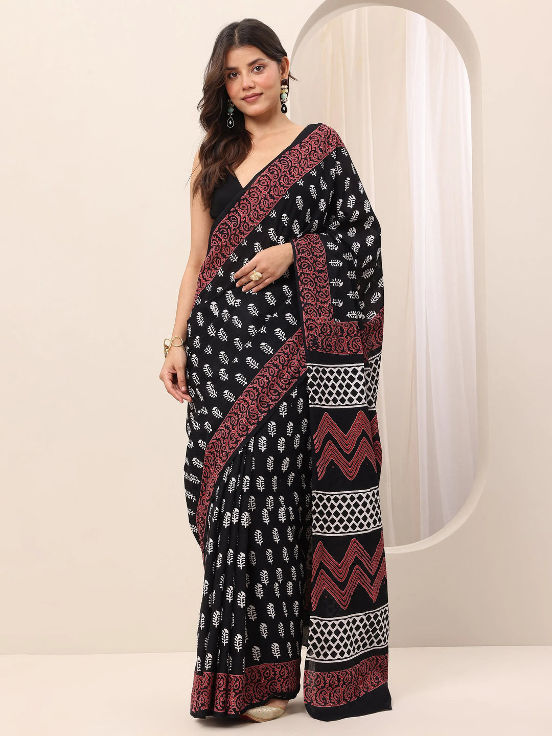  Black Printed Cotton Saree With Unstitched Blouse Piece 