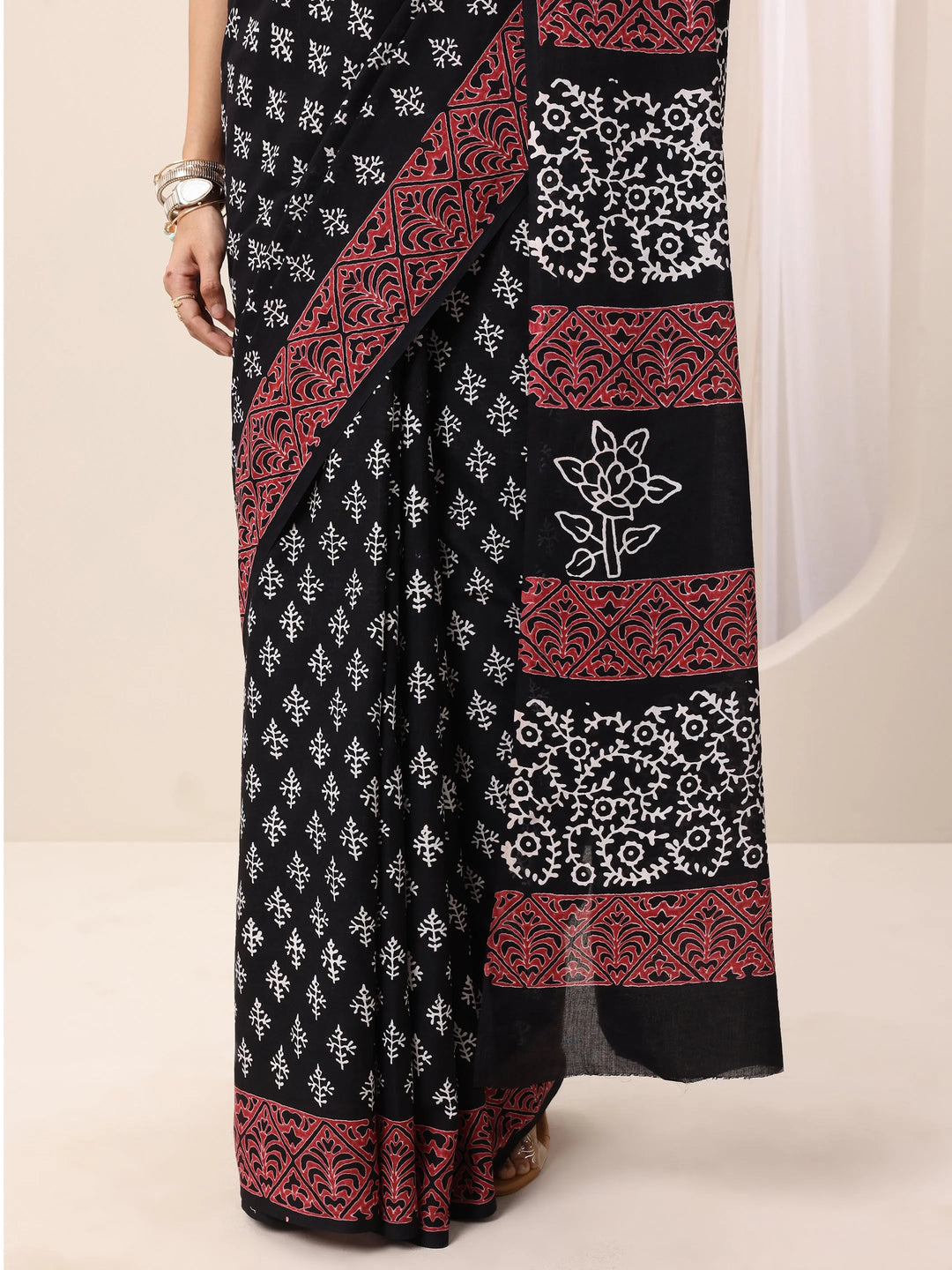  Black Printed Cotton Saree With Unstitched Blouse Piece 
