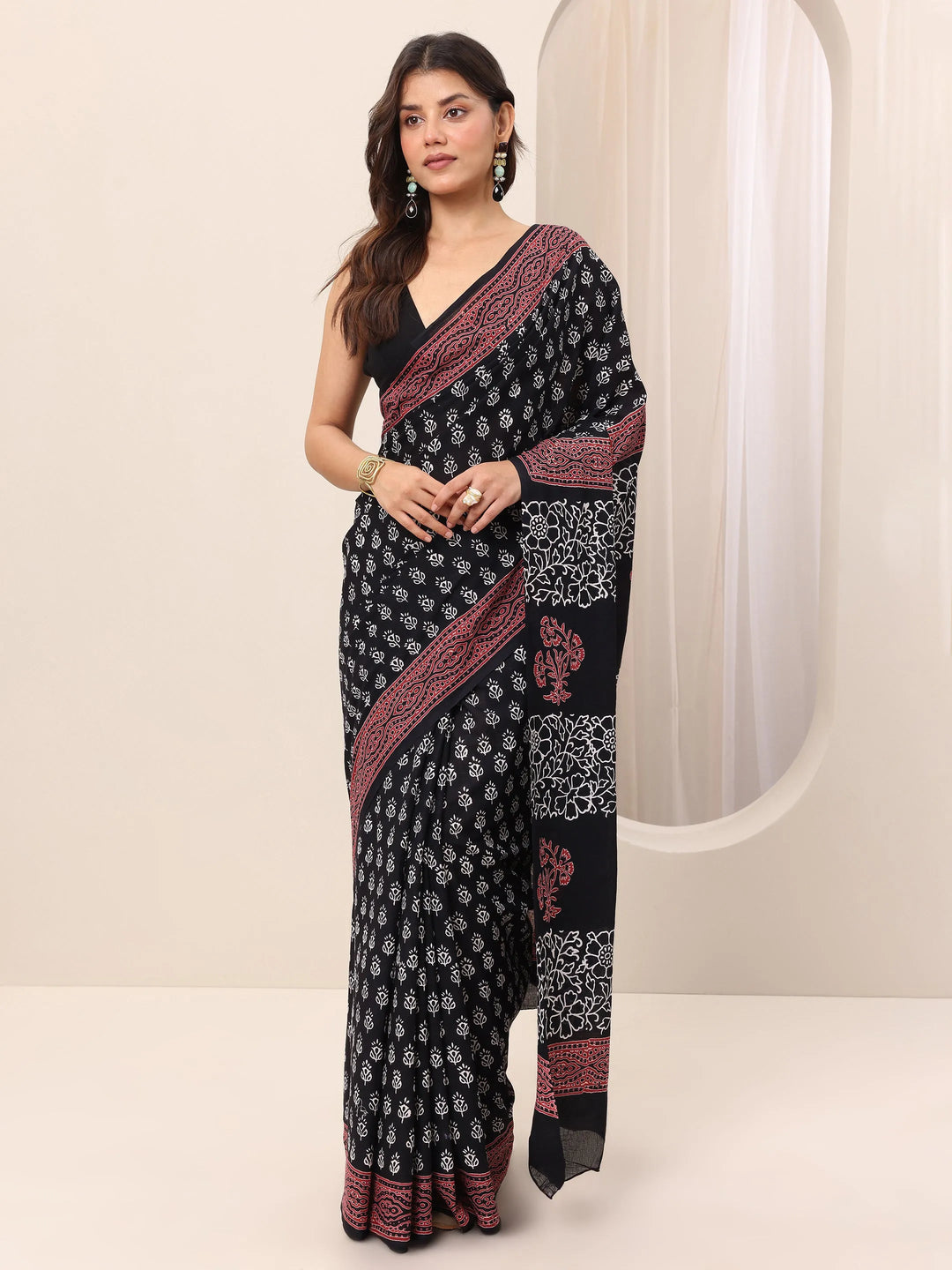  Black Printed Cotton Saree With Unstitched Blouse Piece 