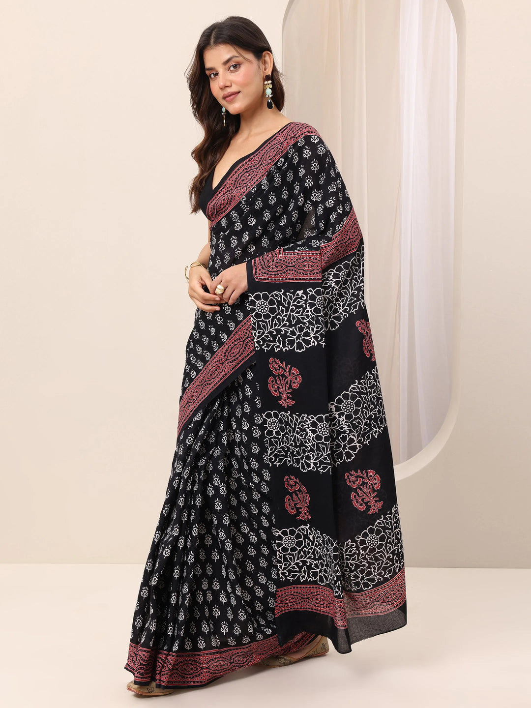  Black Printed Cotton Saree With Unstitched Blouse Piece 
