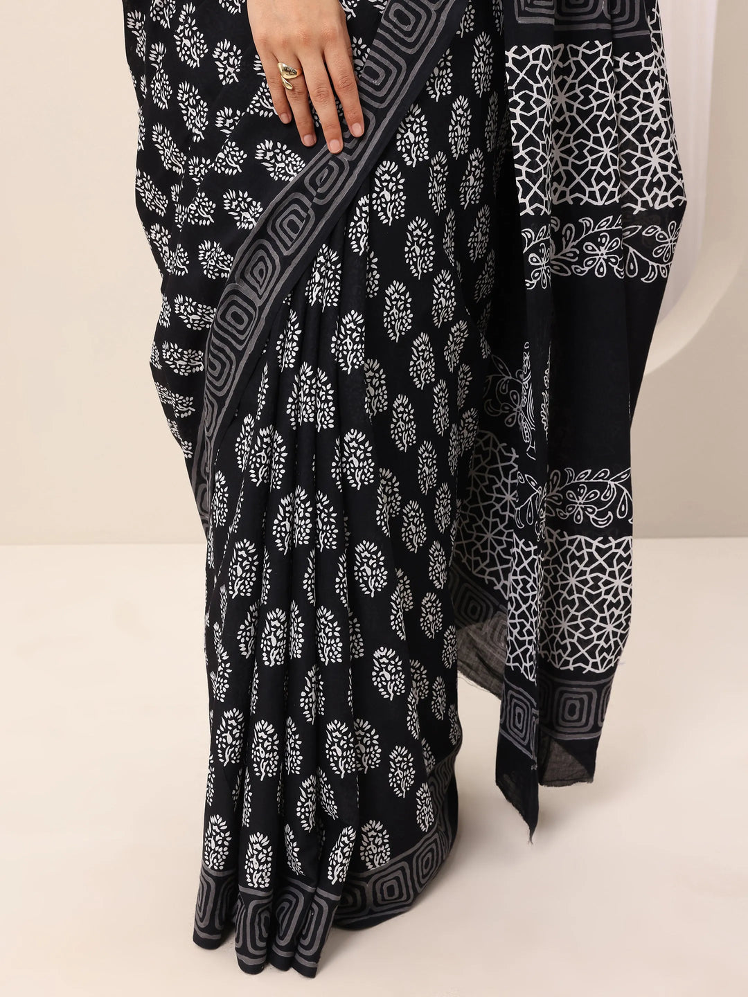  Black Printed Cotton Saree With Unstitched Blouse Piece 