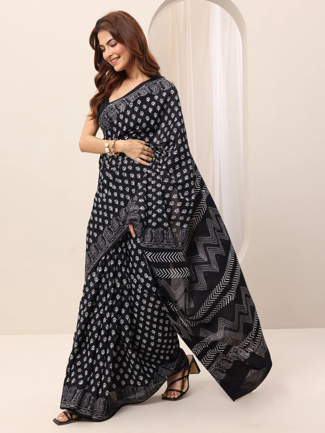  Black Printed Cotton Saree With Unstitched Blouse Piece 