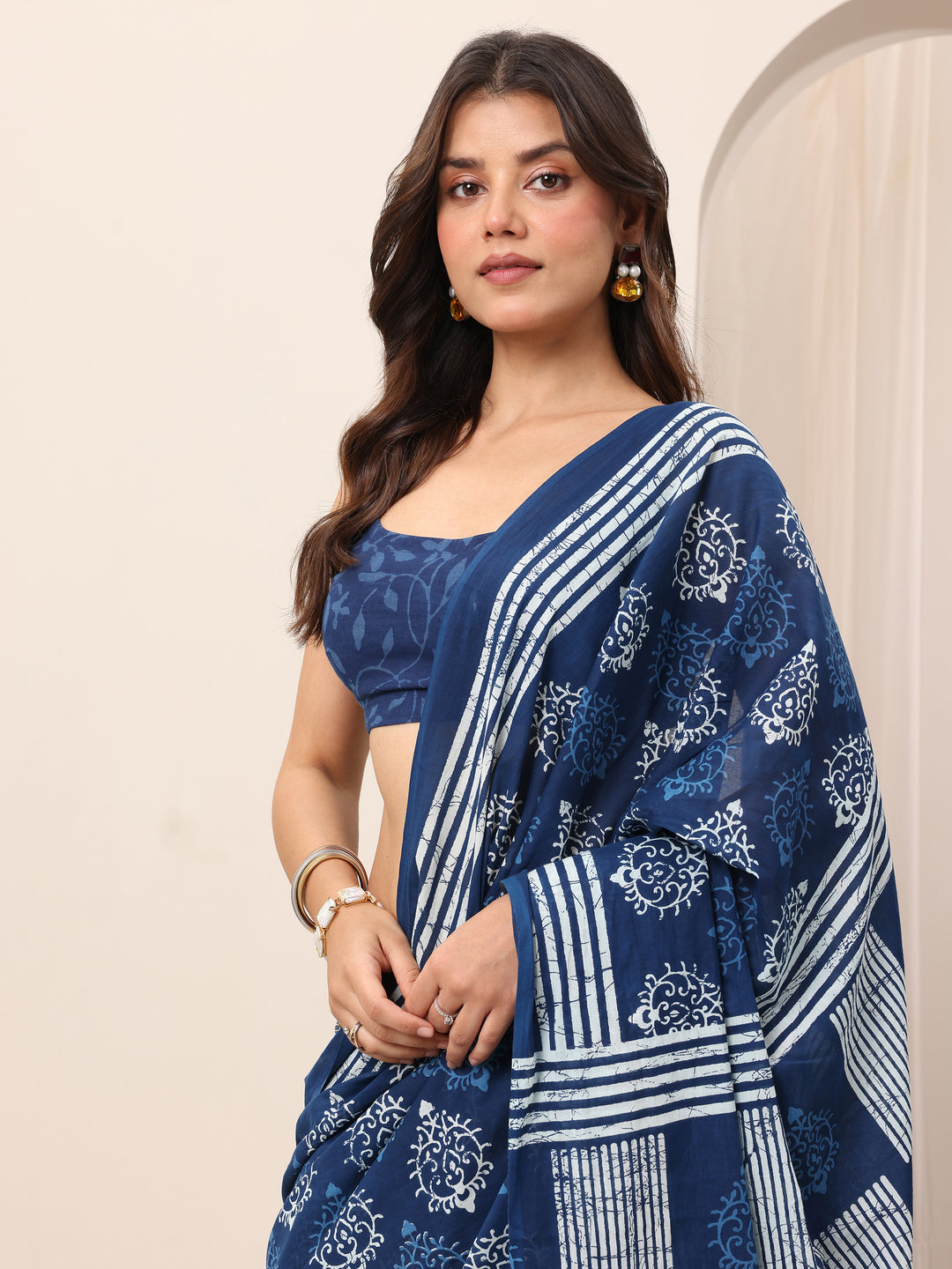  Indigo Printed Cotton Saree With Unstitched Blouse 