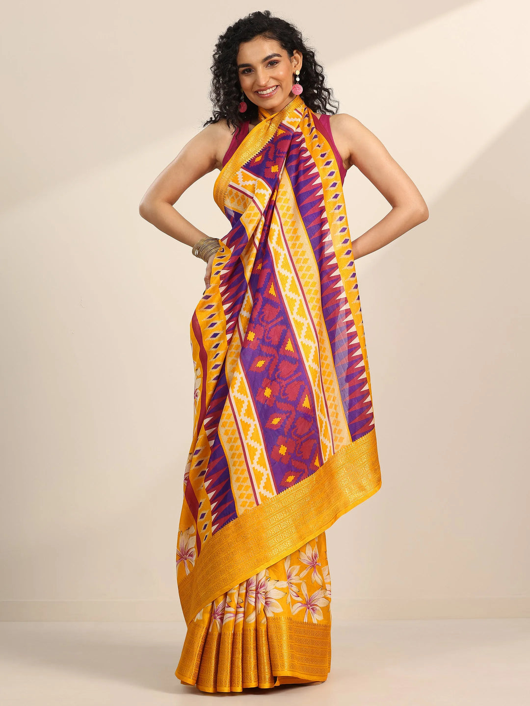  Mustard Printed Silk Blend Saree With Unstitched Blouse Piece 